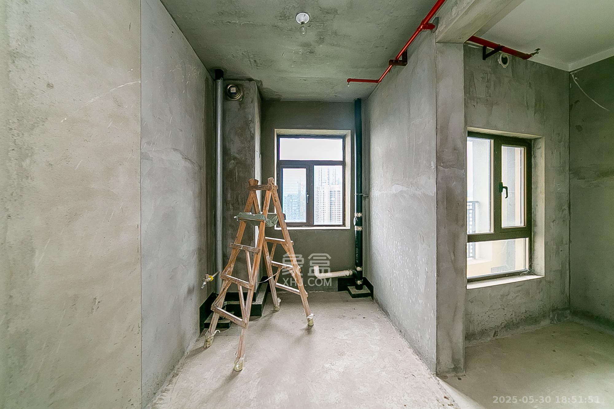 中建江山壹号  5室2厅3卫   398.00万其他
