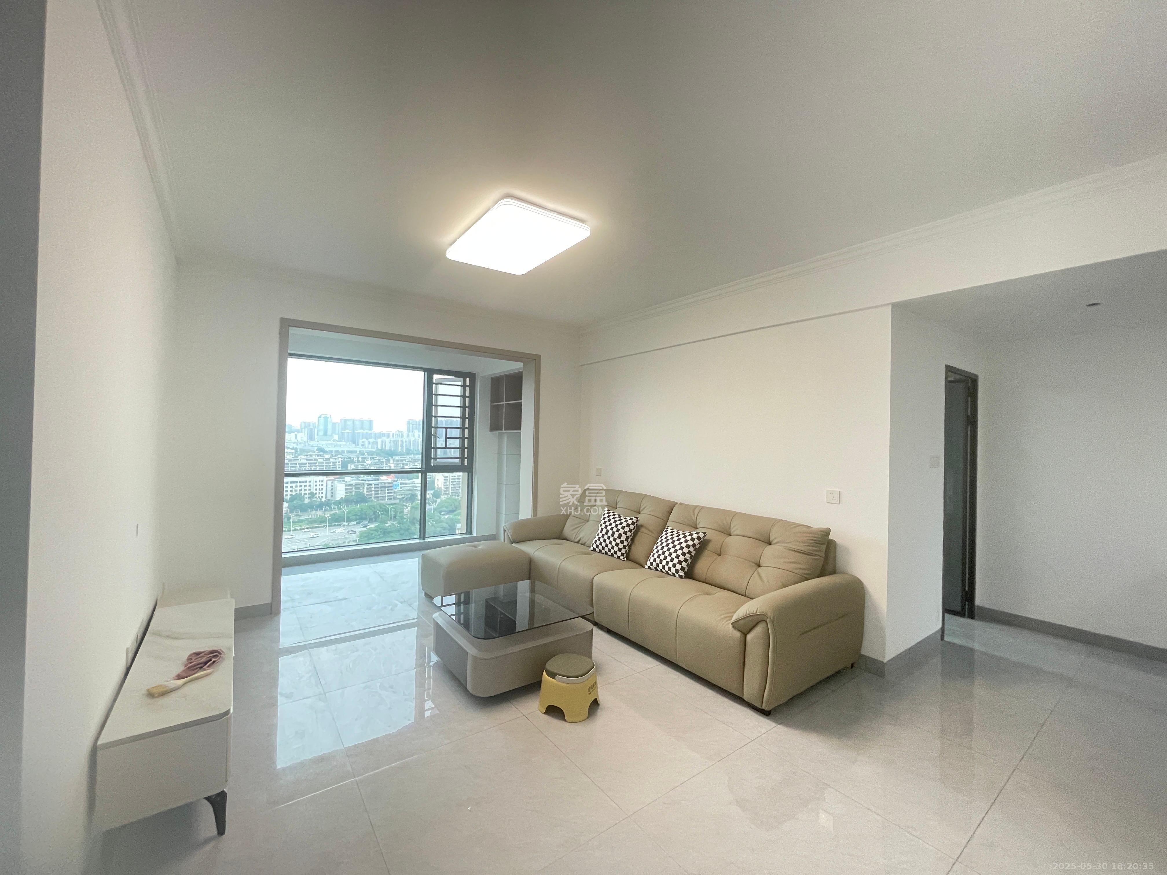 中城苑 3室2厅1卫 3200.0元/月 中城苑 3室2厅1卫 3200.0元/月室内图