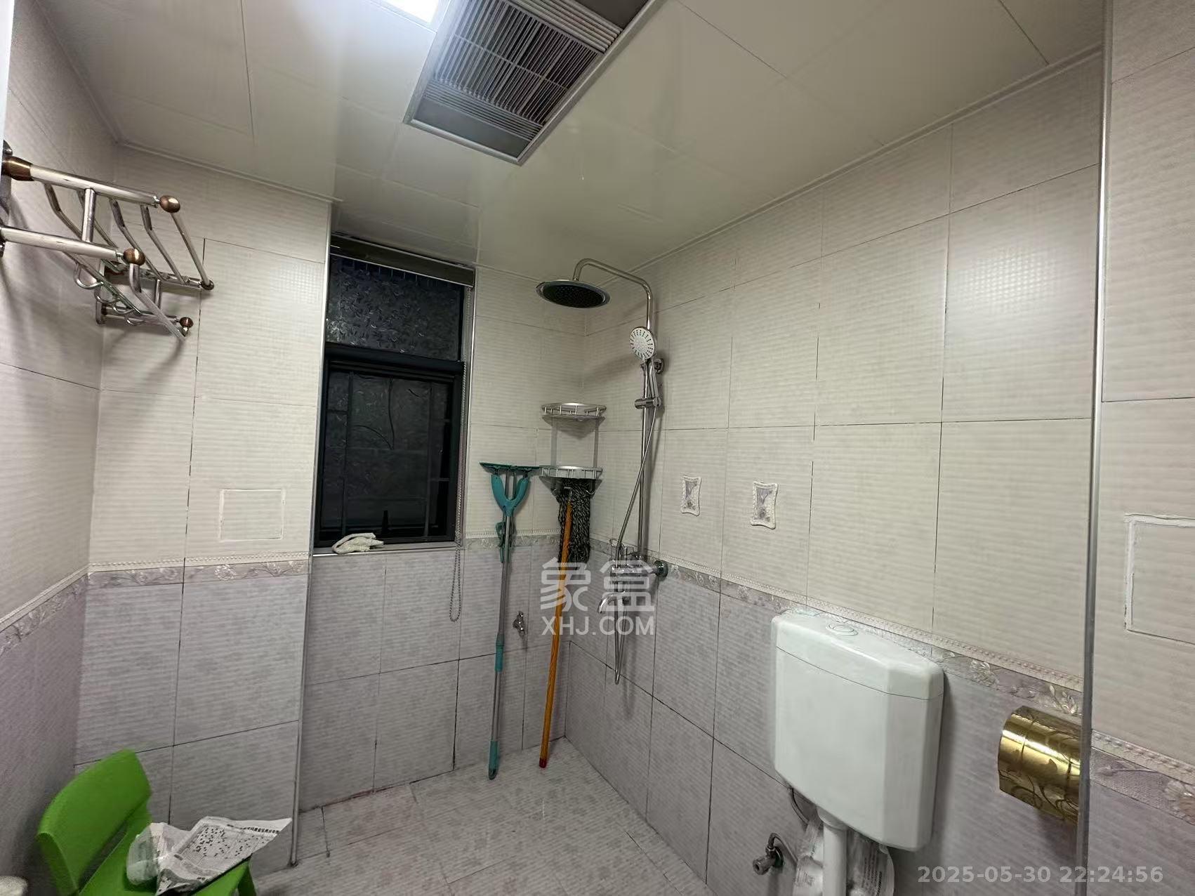 鸿基橄榄君庭  2室1厅1卫   2600.00元/月室内图