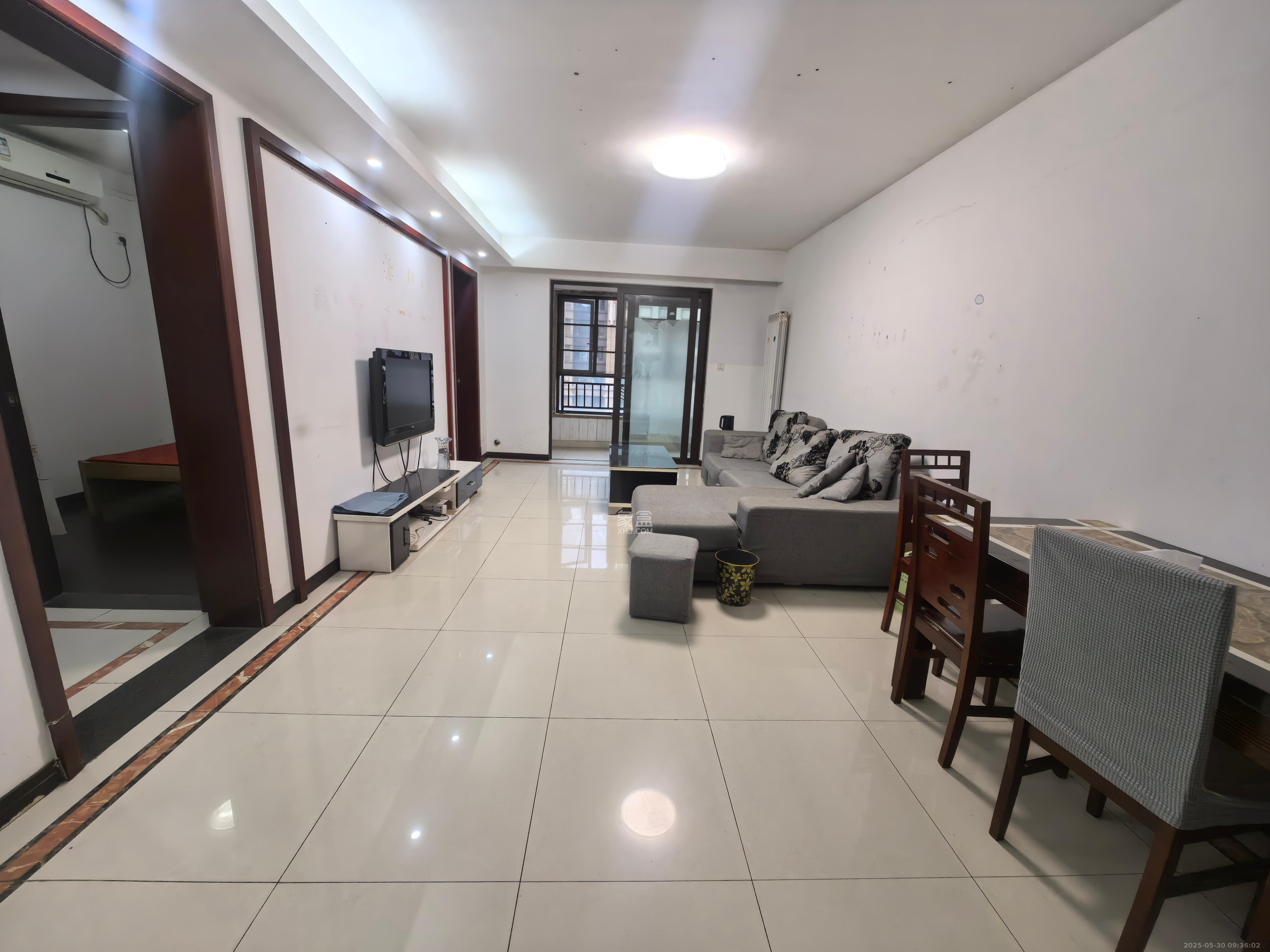 中海国际二期  3室2厅1卫    1800.0元/月 中海国际二期  3室2厅1卫    1800.0元/月