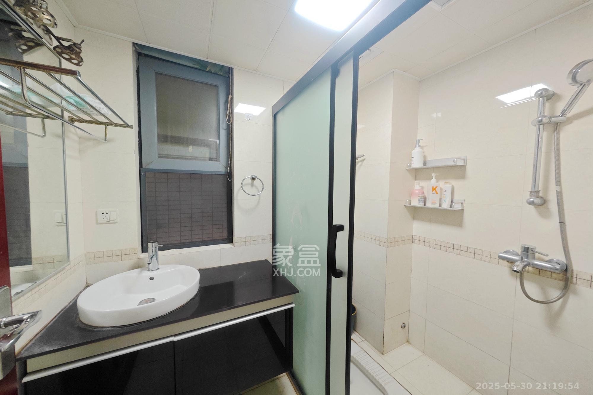 万博汇  3室2厅2卫   173.80万其他