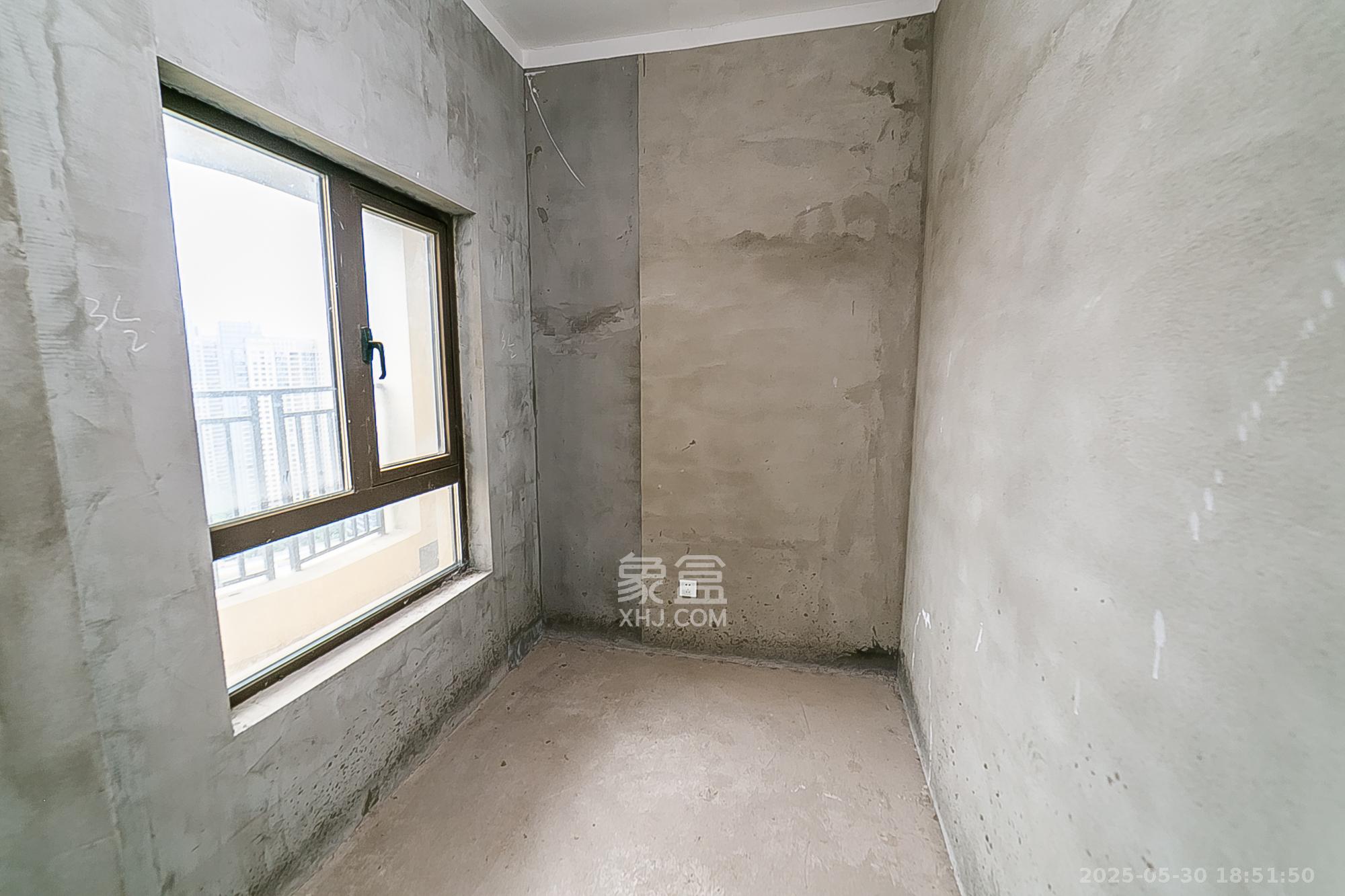 中建江山壹号  5室2厅3卫   398.00万其他