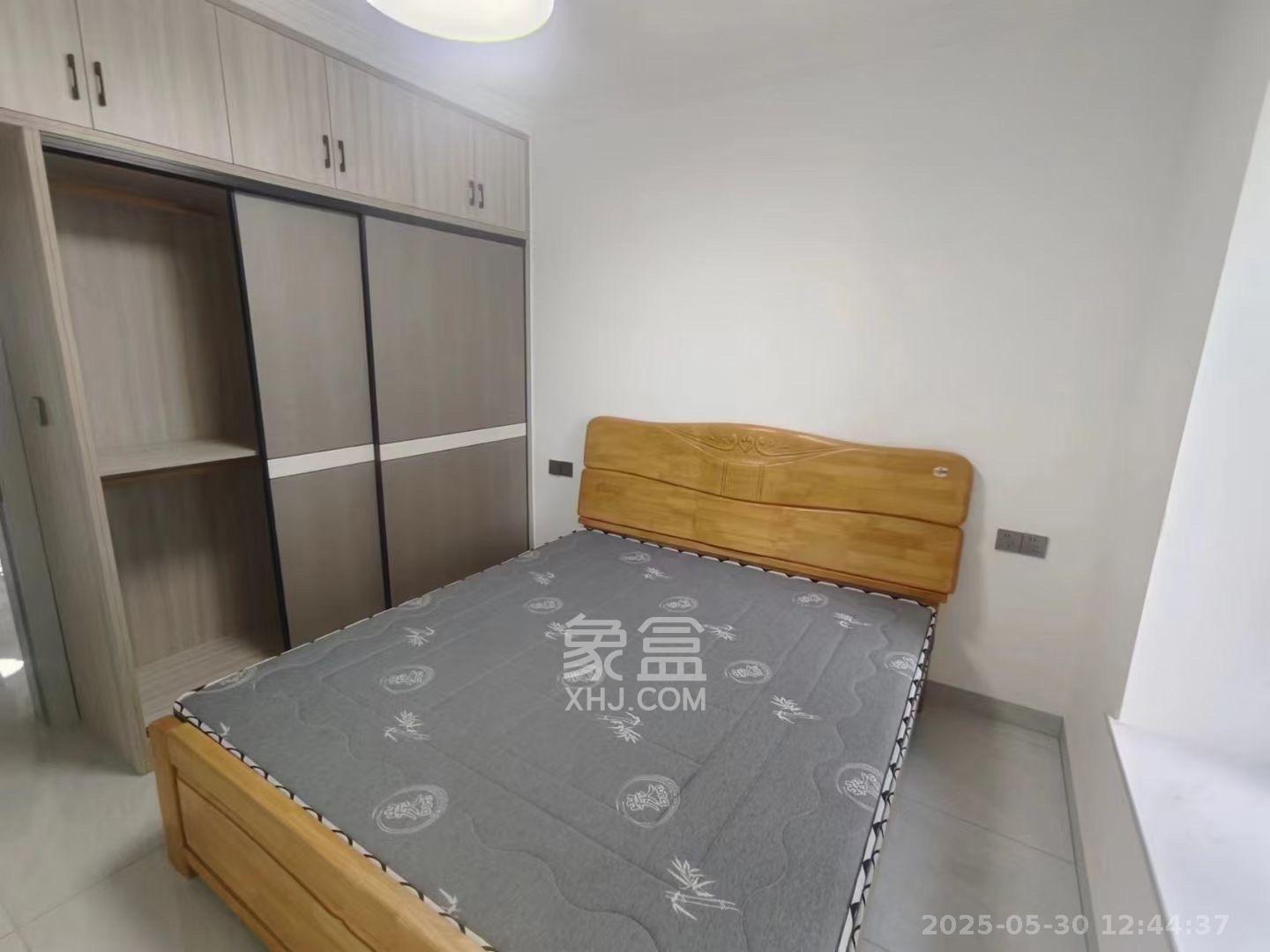 谷峰安置小区（惟德园）  4室2厅2卫   2800.00元/月室内图