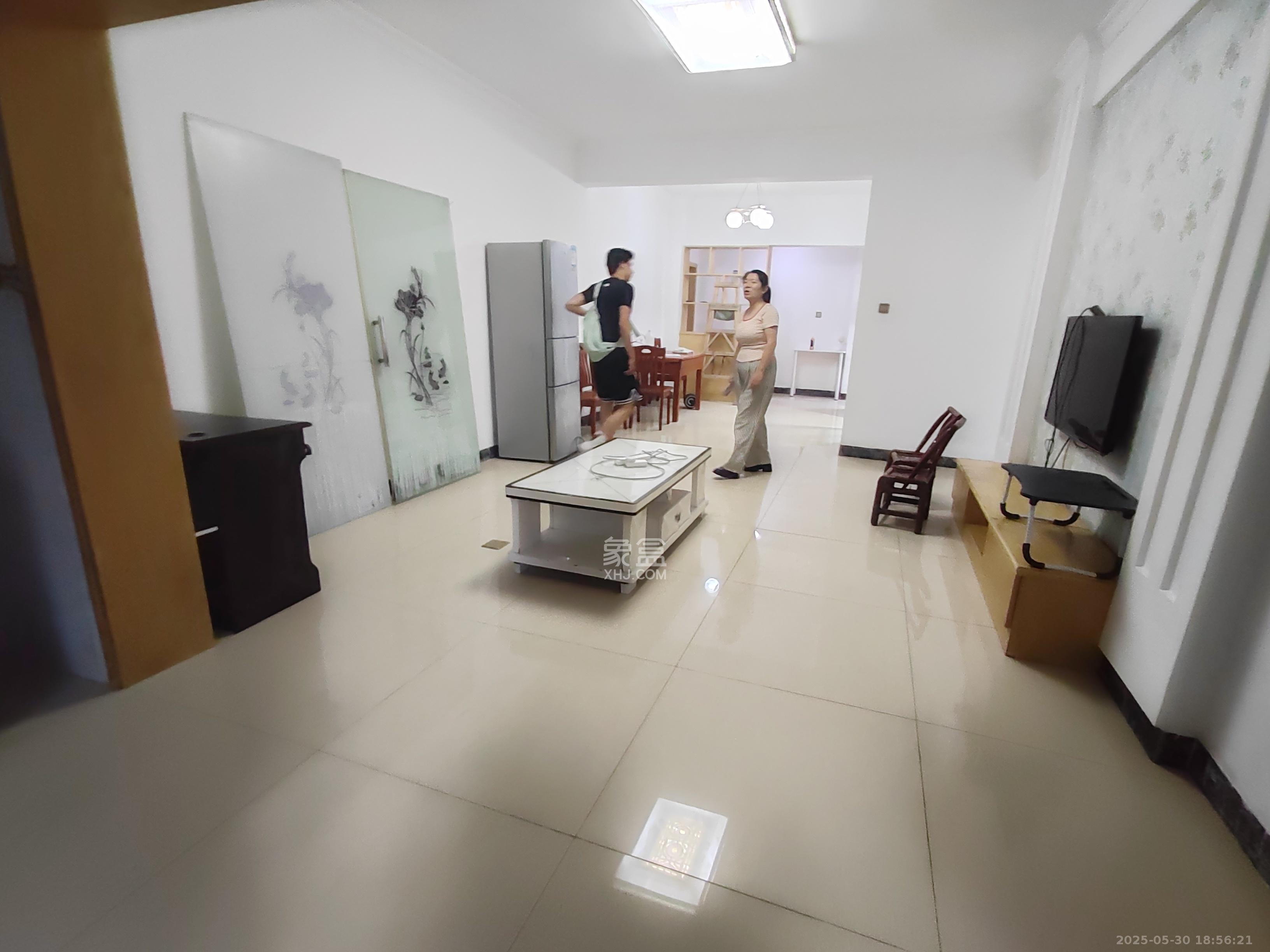 家和苑（原梅溪湖保障性住房一期）  3室2厅2卫   2200.00元/月室内图