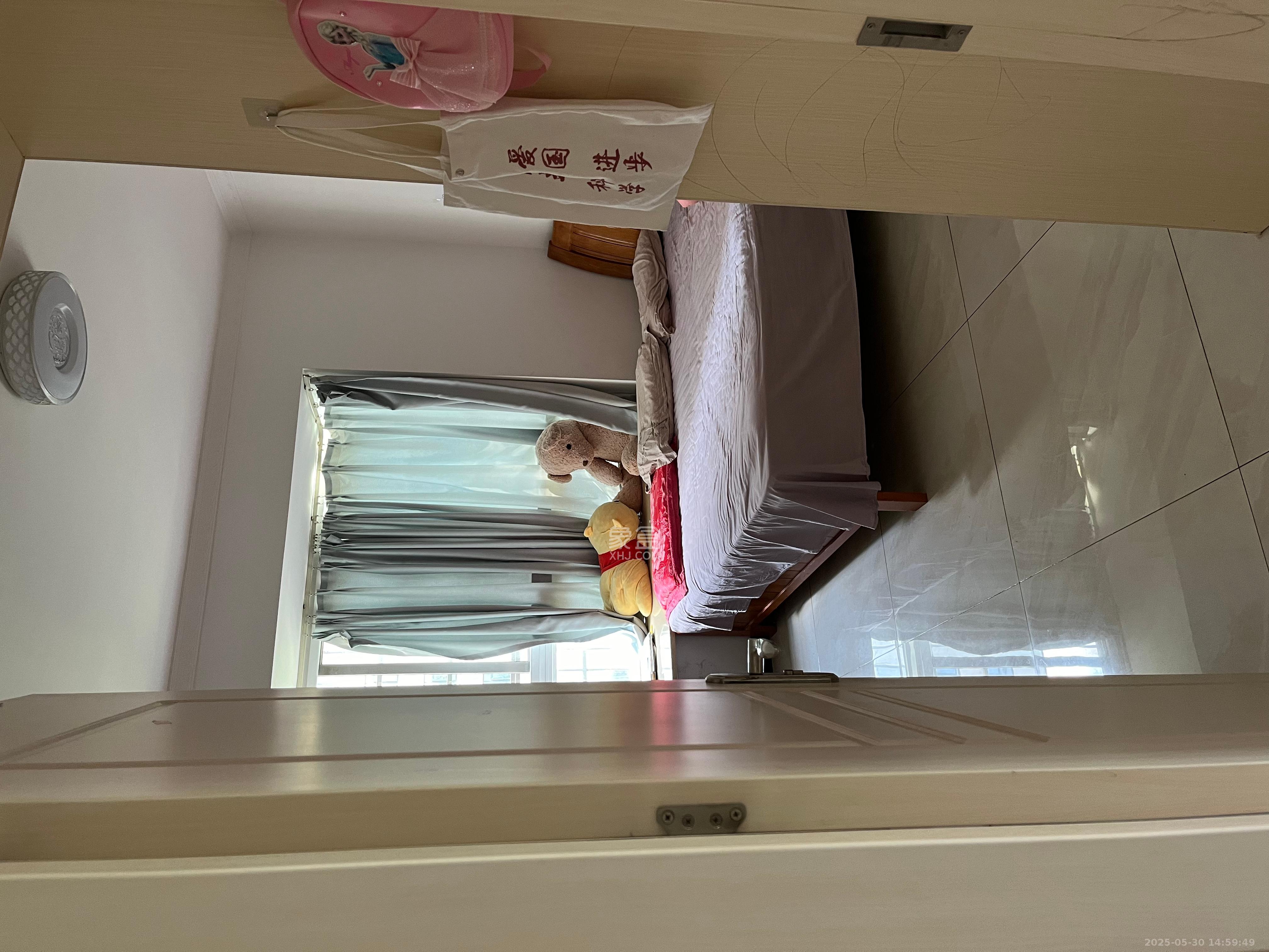 麓景裕园  2室2厅1卫   2400.00元/月室内图