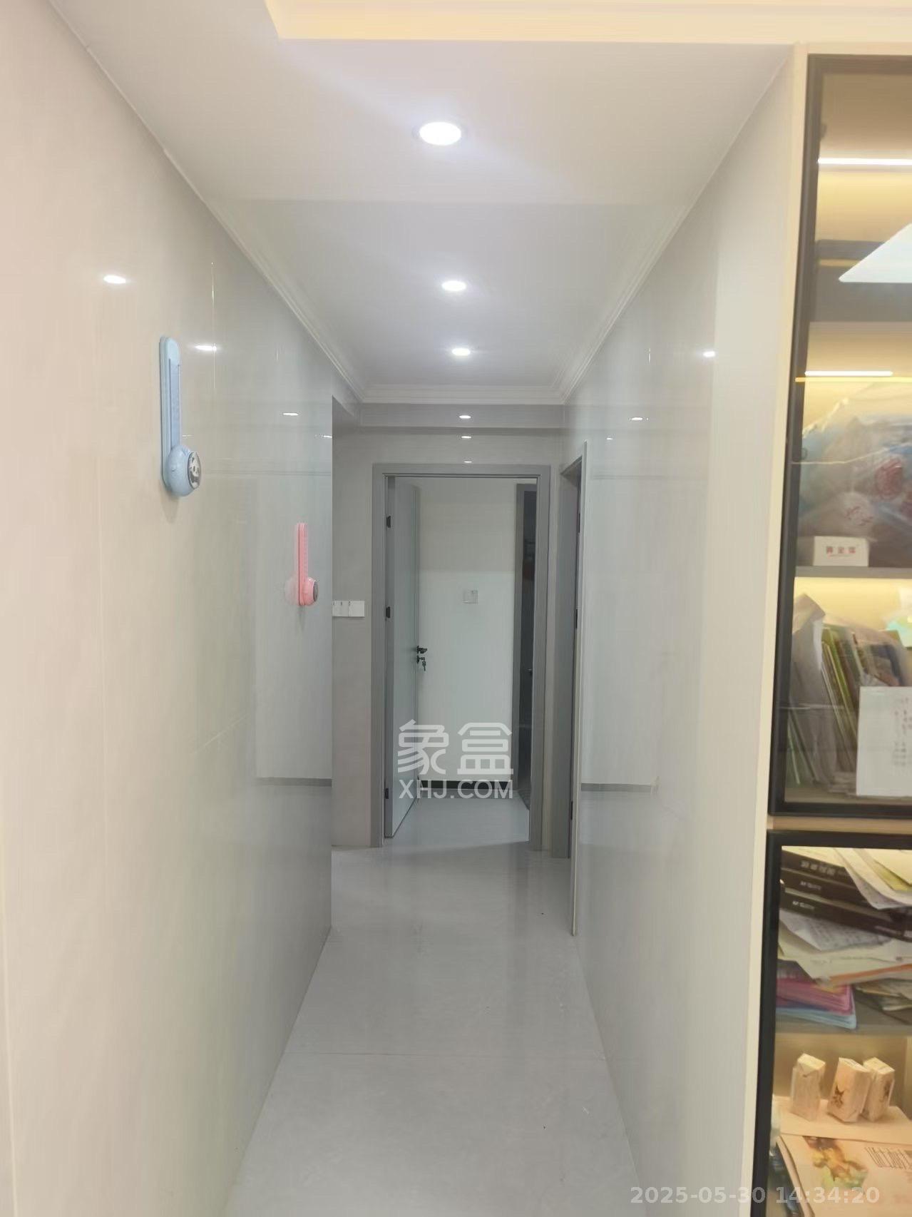 桥头家园三期  3室2厅2卫   2400.00元/月室内图