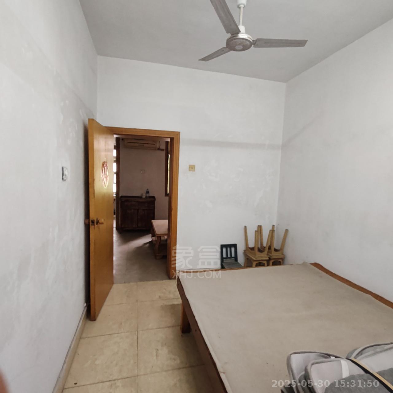 桥梁厂一区万泥塘一村 2室1厅1卫 1000.0元/月 桥梁厂一区万泥塘一村 2室1厅1卫 1000.0元/月室内图