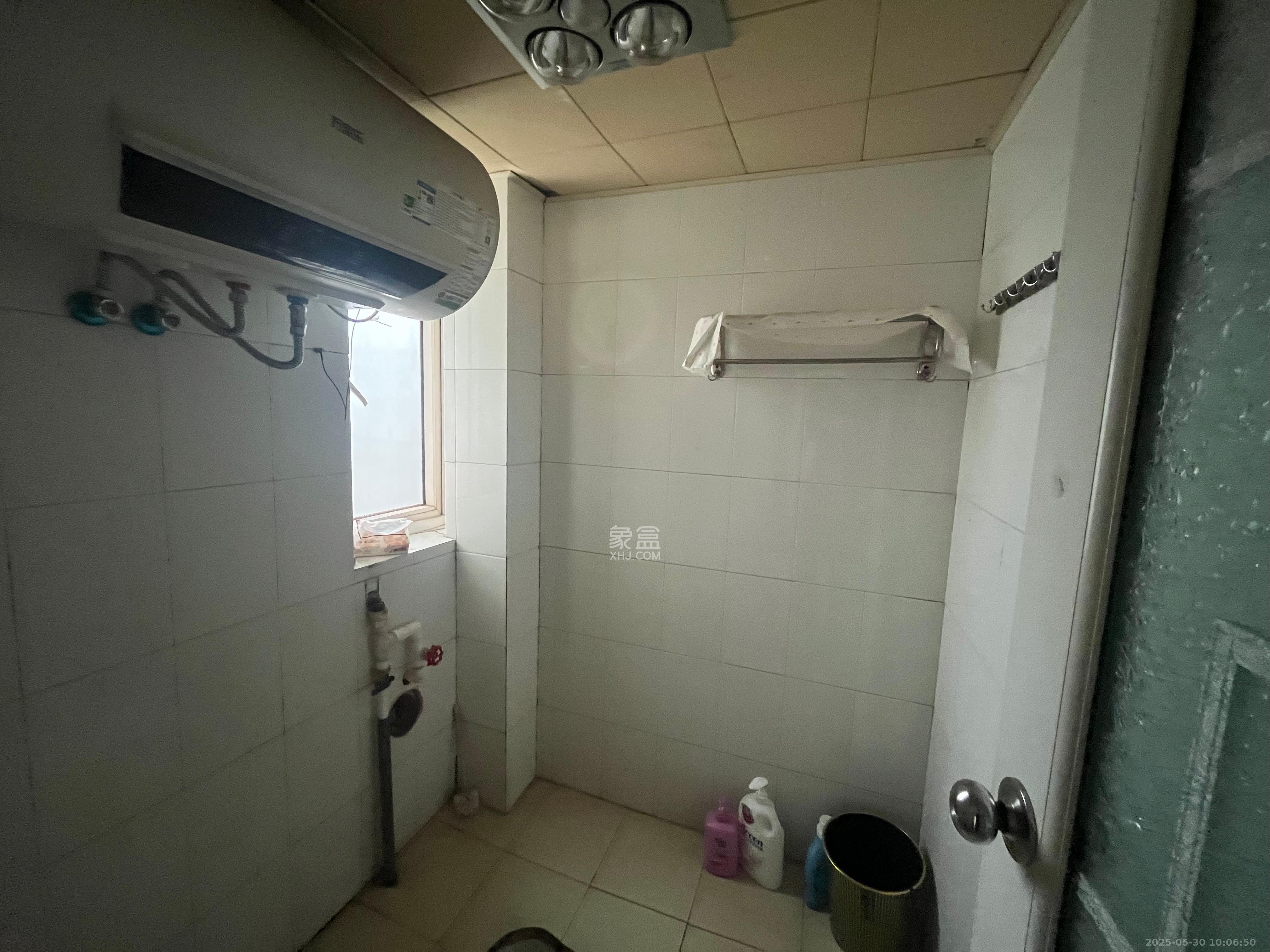 湘樟园小区(湘樟家园) 3室2厅1卫 1500.0元/月 湘樟园小区(湘樟家园) 3室2厅1卫 1500.0元/月室内图