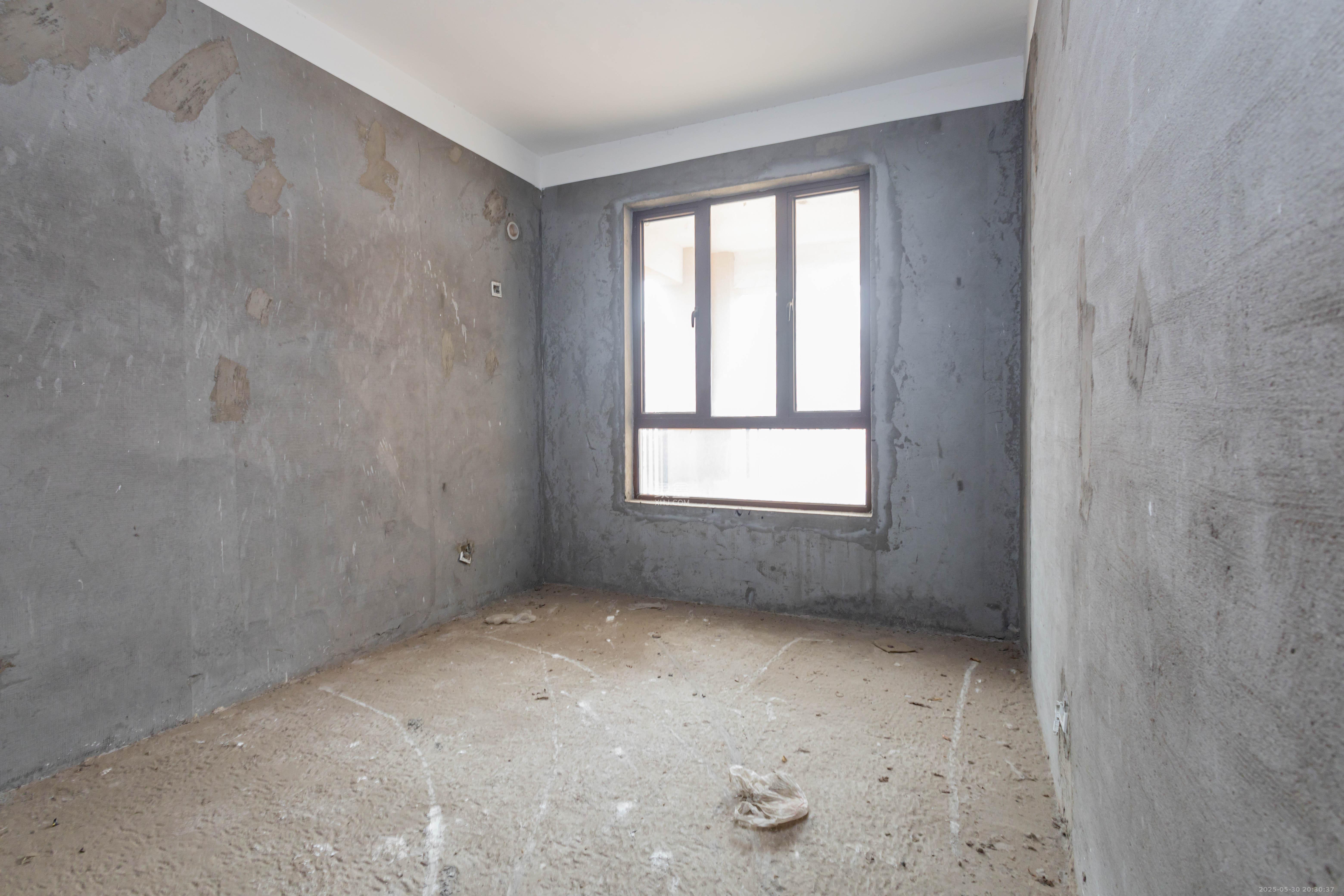 天园假日  3室2厅2卫    99.0万 天园假日  3室2厅2卫    99.0万卧室