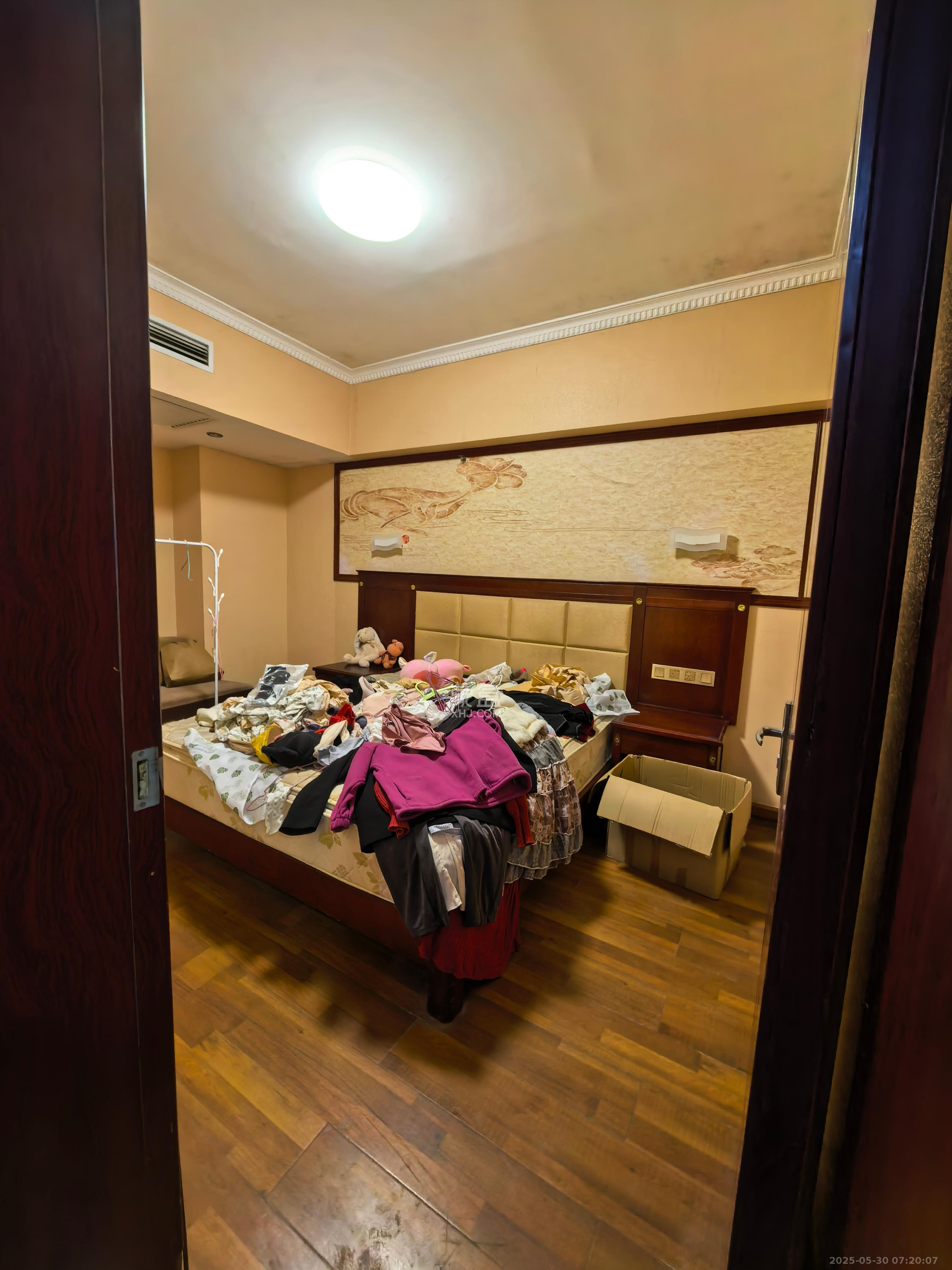 名富公寓 1室2厅1卫 2600.0元/月 名富公寓 1室2厅1卫 2600.0元/月室内图