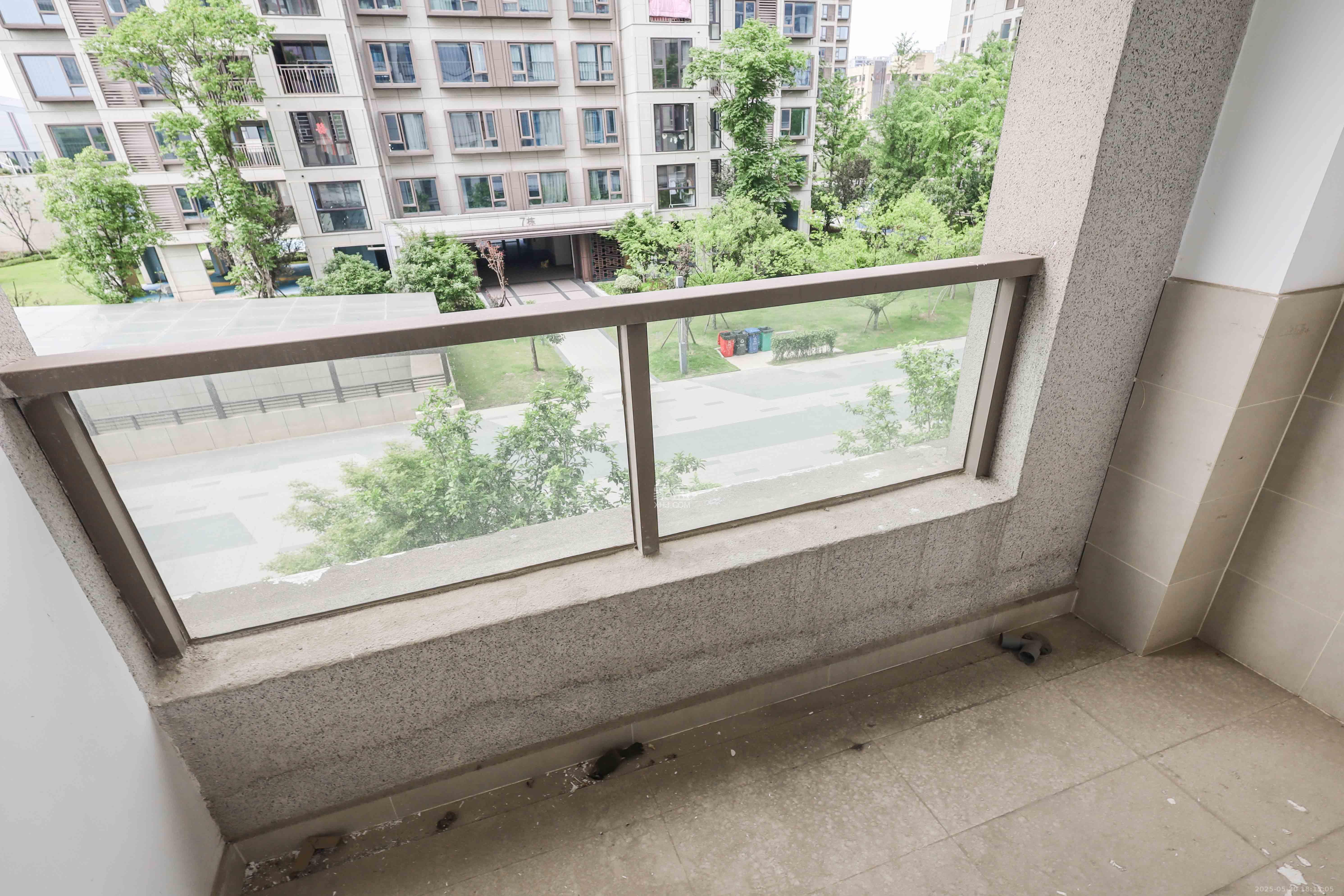 阳光城翡丽云邸  4室2厅2卫    130.0万 阳光城翡丽云邸  4室2厅2卫    130.0万阳台