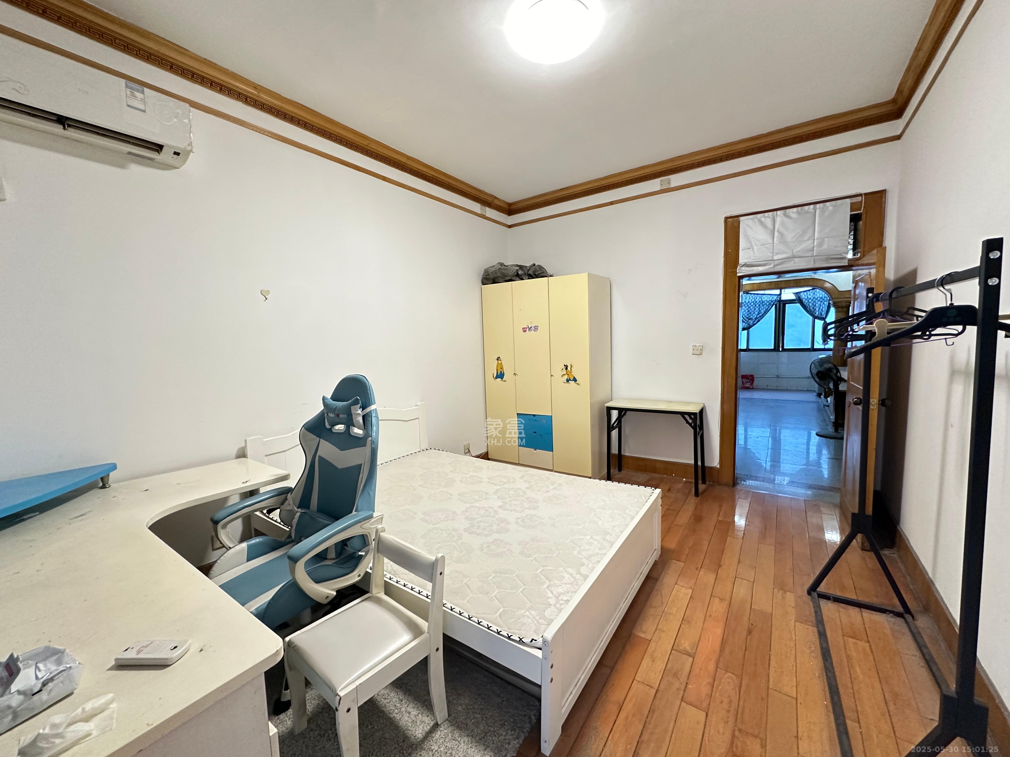 省地税局 1室1厅1卫 1200.0元/月 省地税局 1室1厅1卫 1200.0元/月室内图