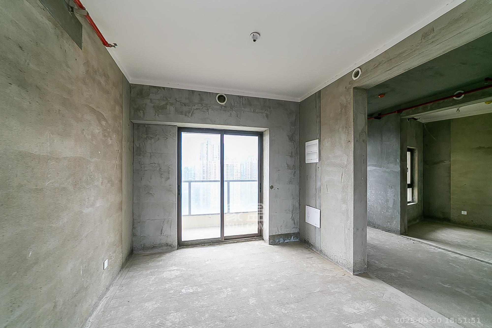 中建江山壹号  5室2厅3卫   398.00万客厅