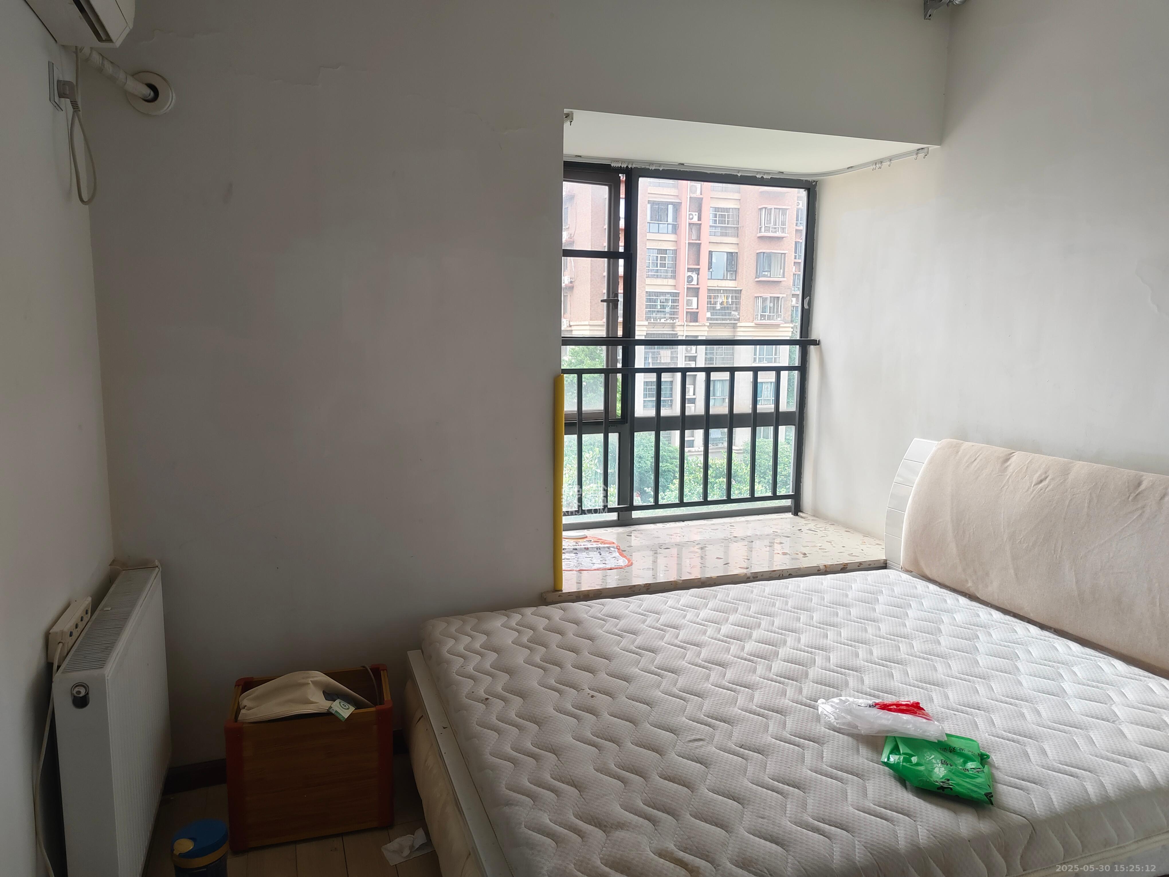 上海城小区  4室2厅2卫    2700.0元/月 上海城小区  4室2厅2卫    2700.0元/月室内图