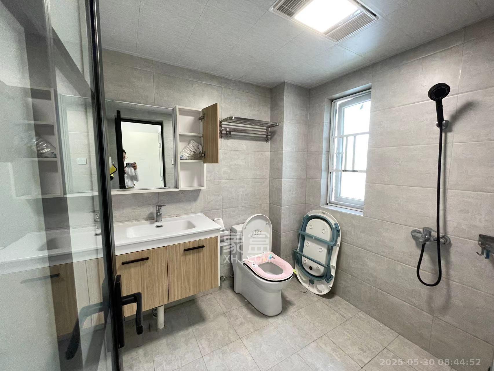 钱隆世家  4室2厅2卫    3200.0元/月 钱隆世家  4室2厅2卫    3200.0元/月室内图