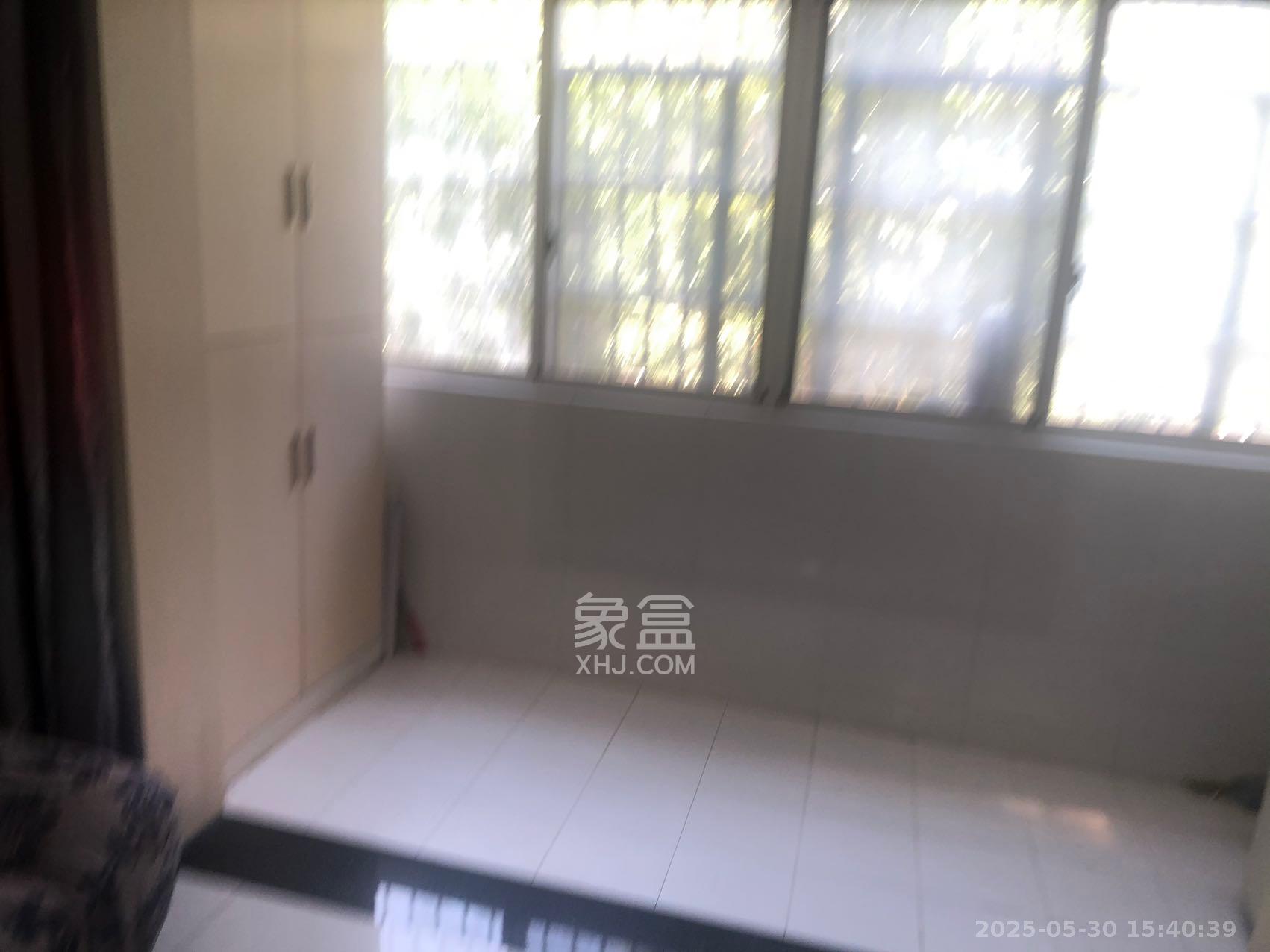 嘉盛华庭(一期、二期、三期) 2室2厅1卫 2500.0元/月 嘉盛华庭(一期、二期、三期) 2室2厅1卫 2500.0元/月室内图