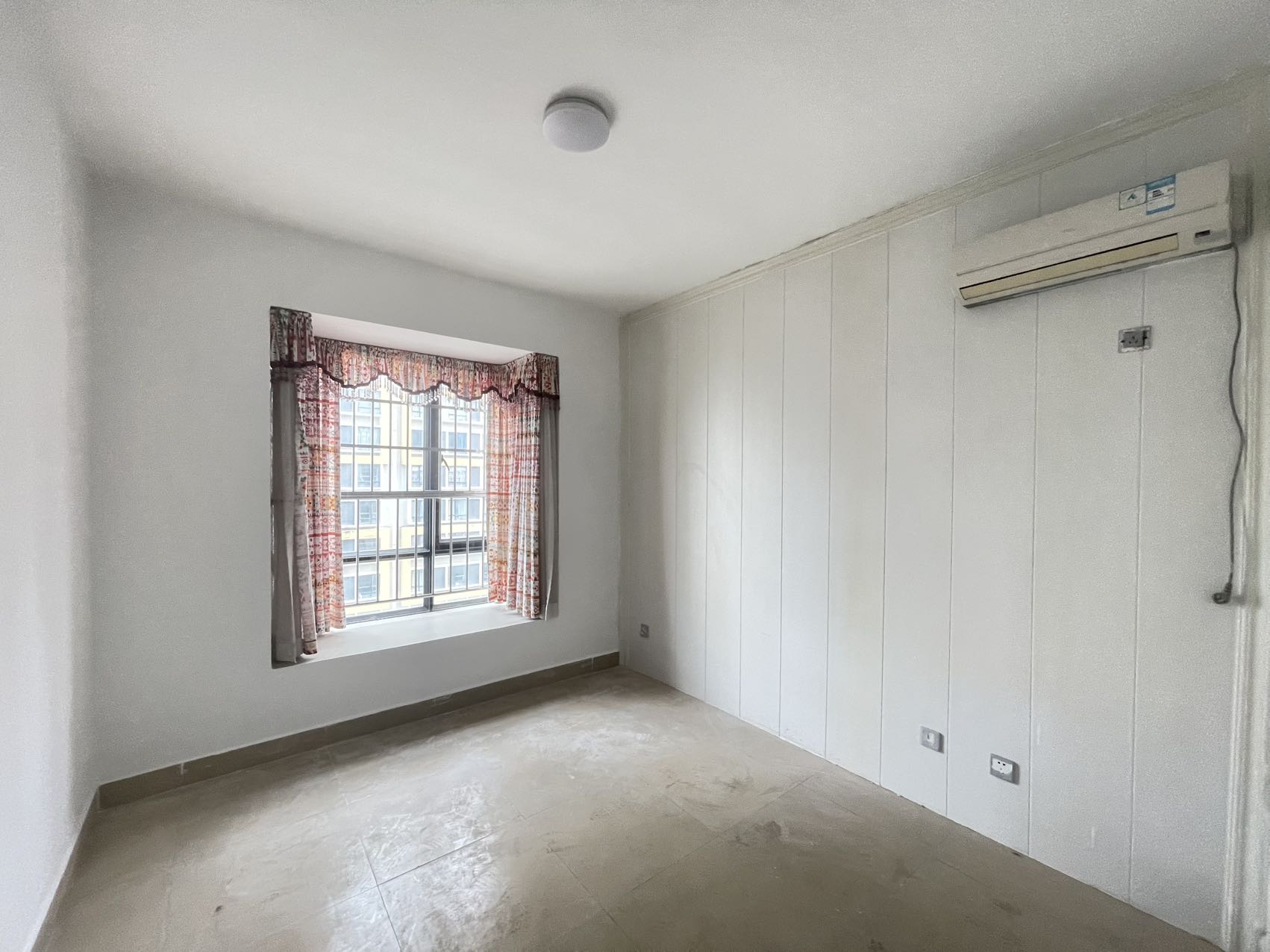 玉沙广场(京华城)  2室2厅1卫    2000.0元/月 玉沙广场(京华城)  2室2厅1卫    2000.0元/月室内图