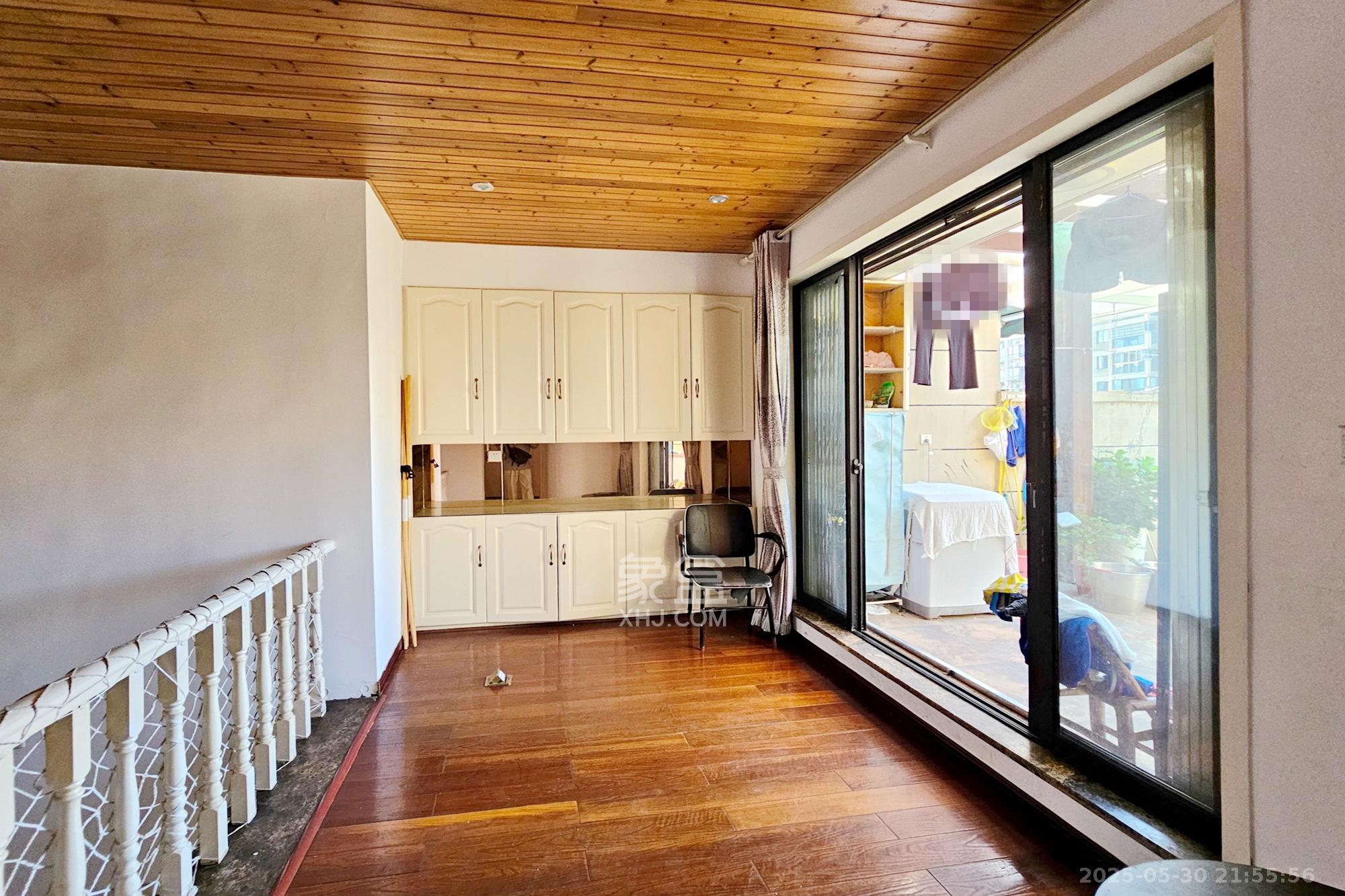 三江花中城 5室2厅2卫 126.8万 三江花中城 5室2厅2卫 126.8万其他