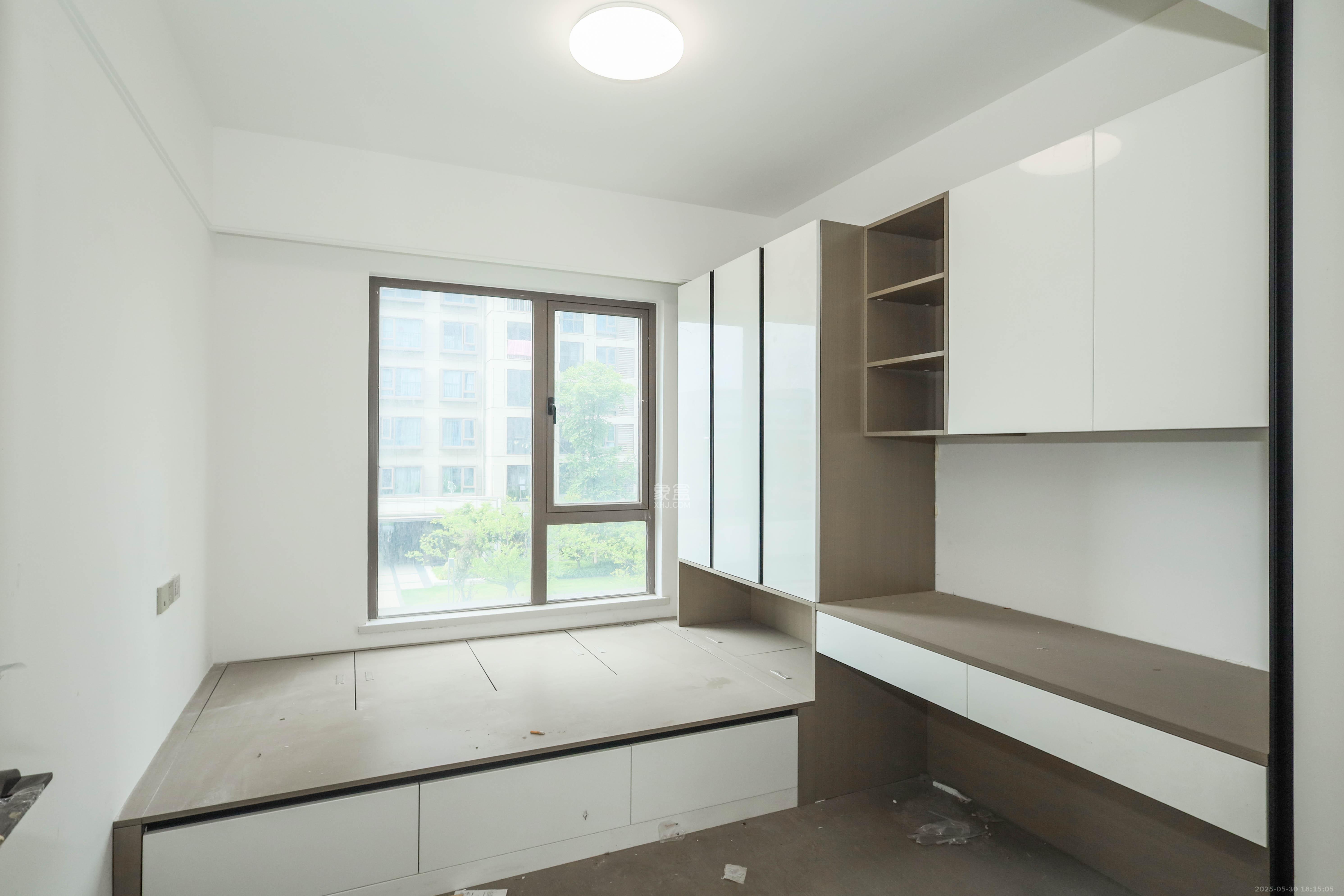 阳光城翡丽云邸  4室2厅2卫    130.0万 阳光城翡丽云邸  4室2厅2卫    130.0万卧室