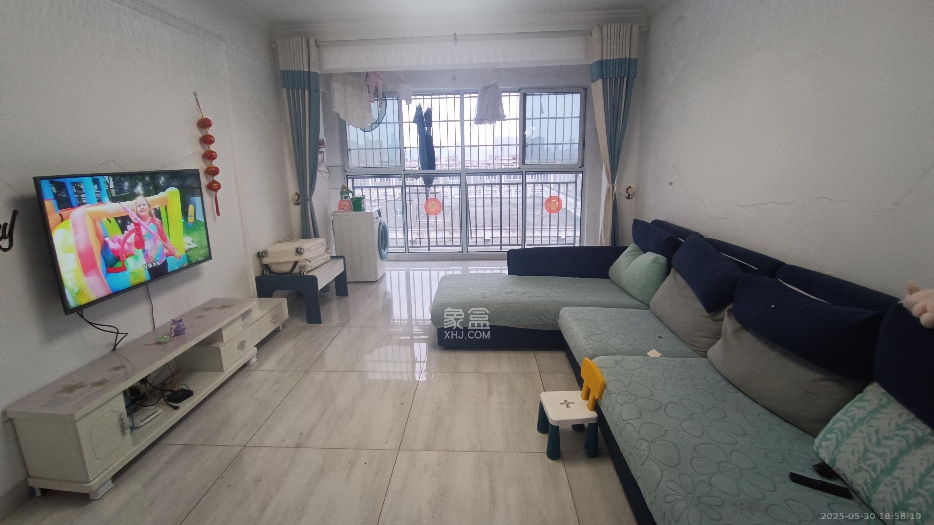 可可小城（麓谷可可小城)  3室2厅2卫   2600.00元/月室内图1