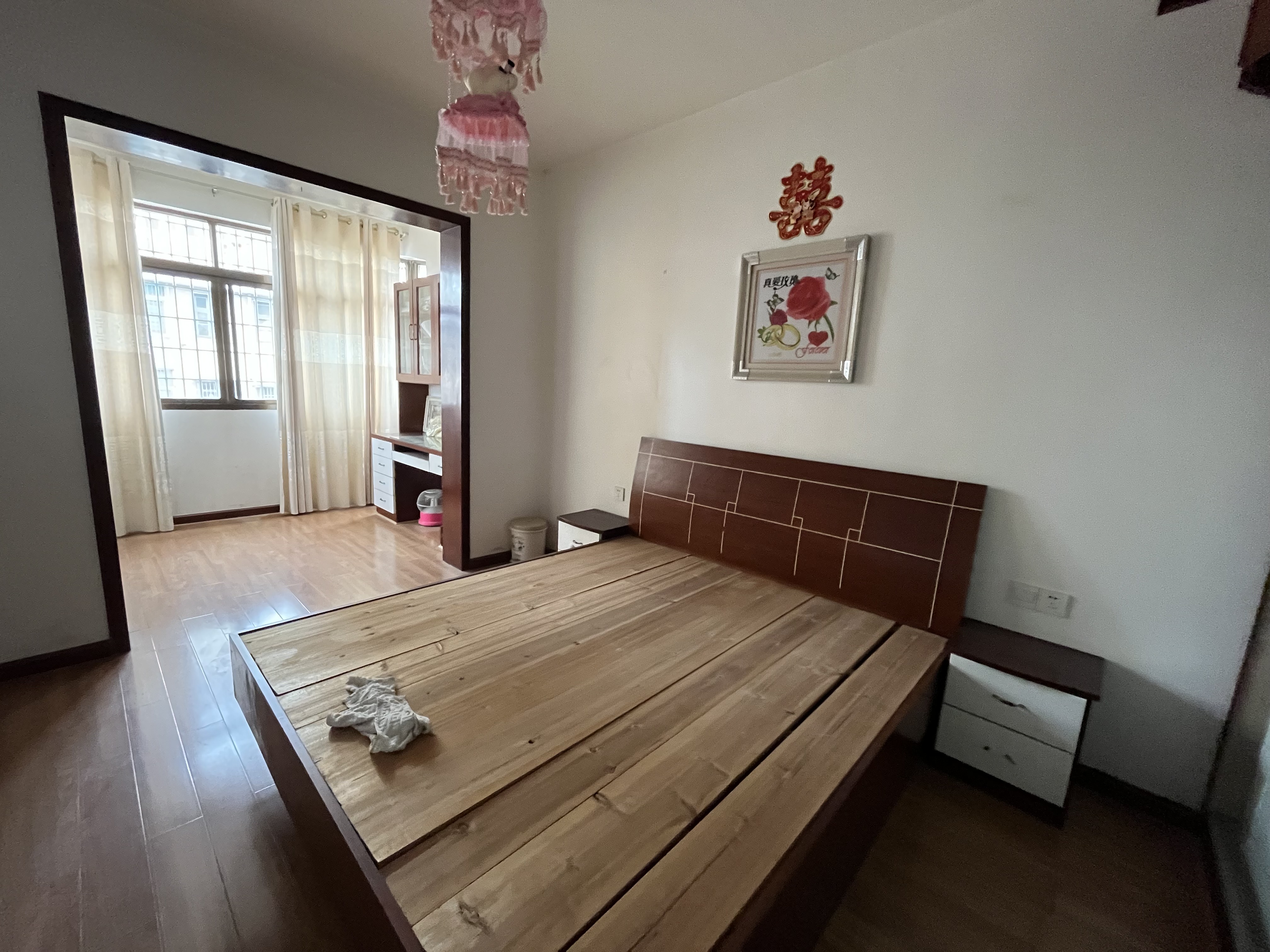 长乐花园 4室2厅2卫 60.0万 长乐花园 4室2厅2卫 60.0万客厅