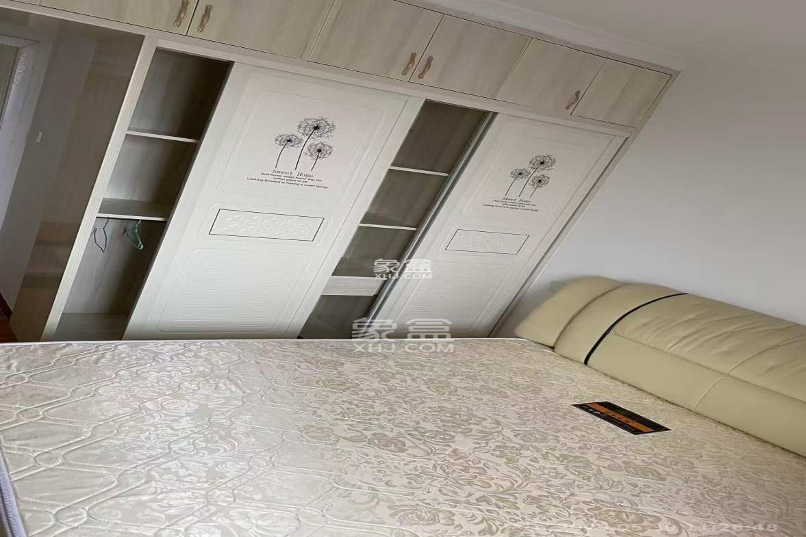 湘楚华庭 2室2厅1卫 2000.0元/月 湘楚华庭 2室2厅1卫 2000.0元/月室内图