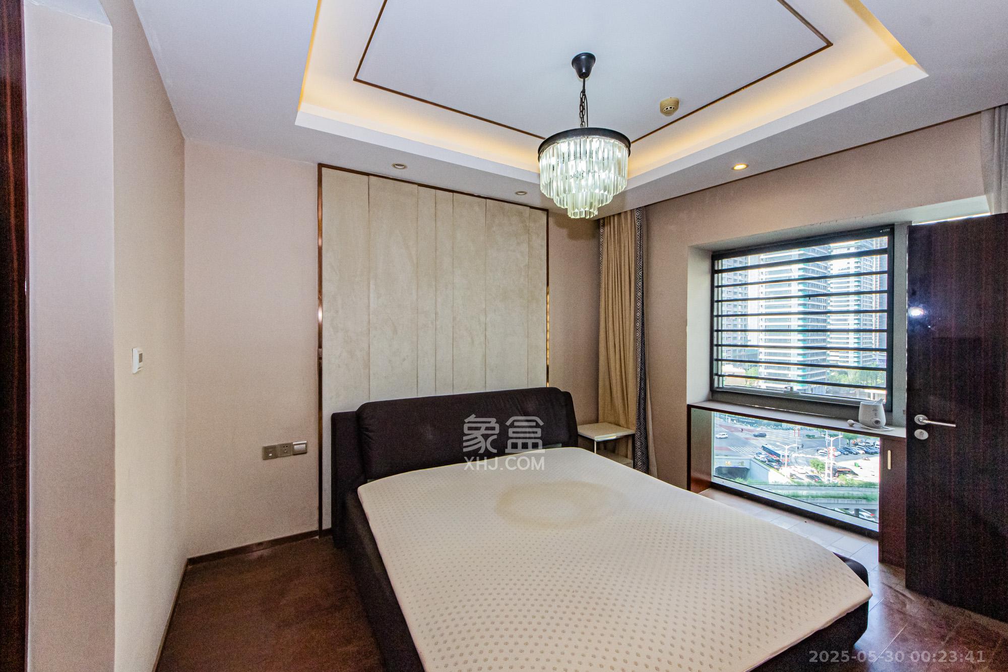 北辰定江洋 3室2厅2卫 290.0万 北辰定江洋 3室2厅2卫 290.0万卧室