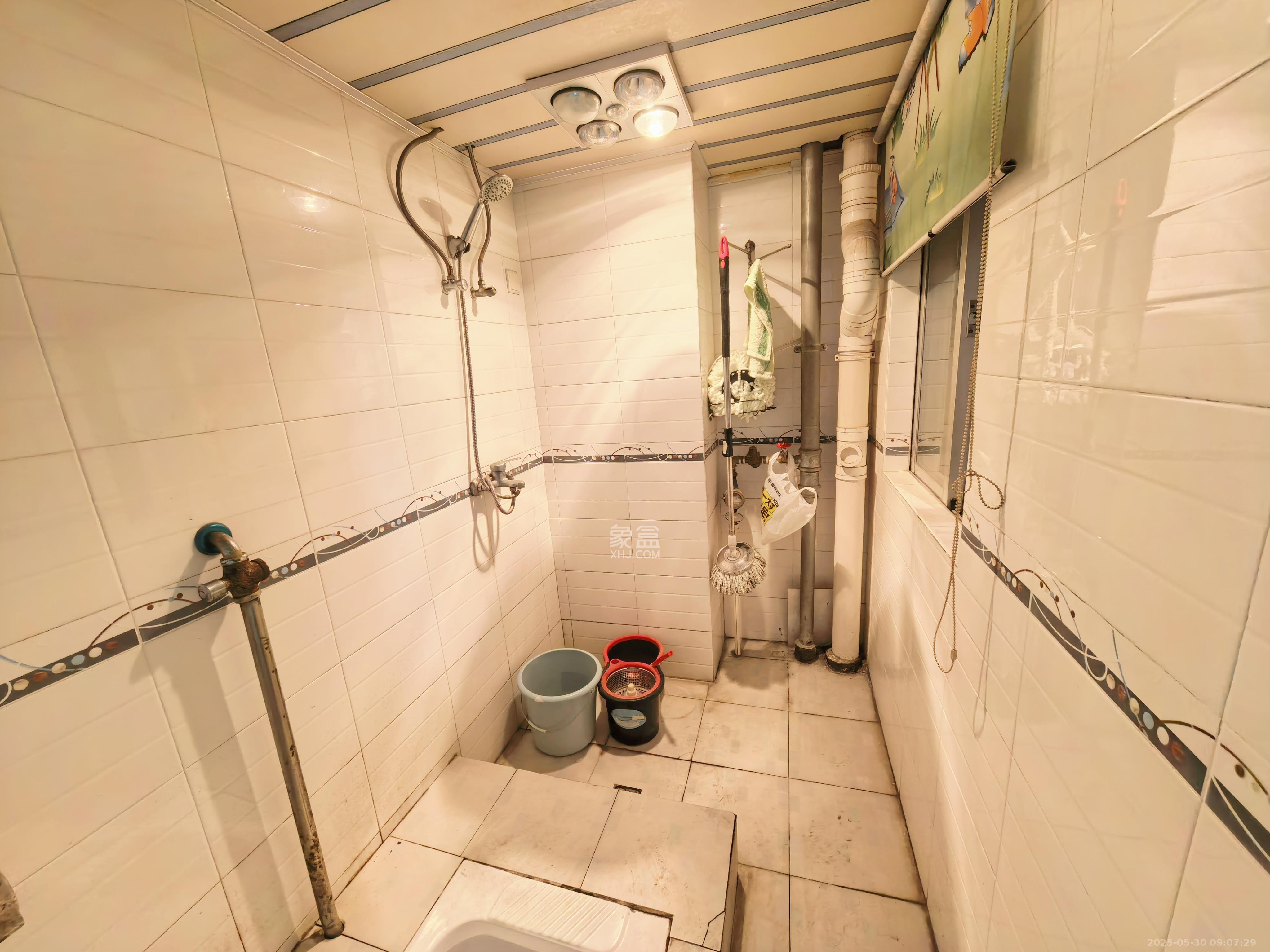 华菱新城地标  2室2厅1卫   1800.00元/月室内图