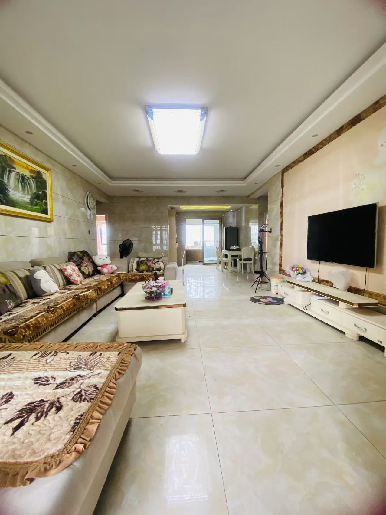 锦绣佳苑 3室2厅2卫 1800.0元/月 锦绣佳苑 3室2厅2卫 1800.0元/月室内图