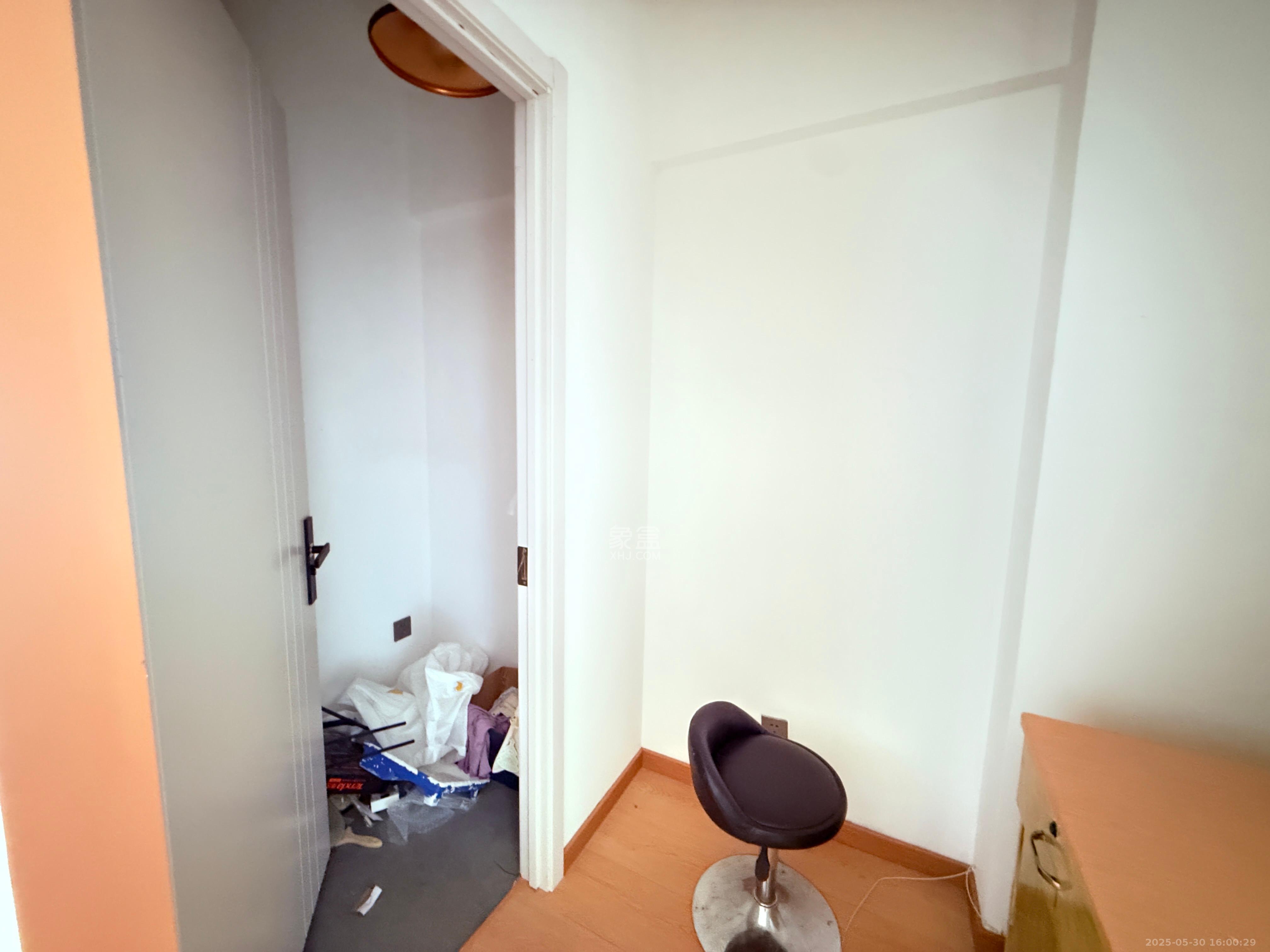 印象天心  1室1厅1卫    2000.0元/月室内图