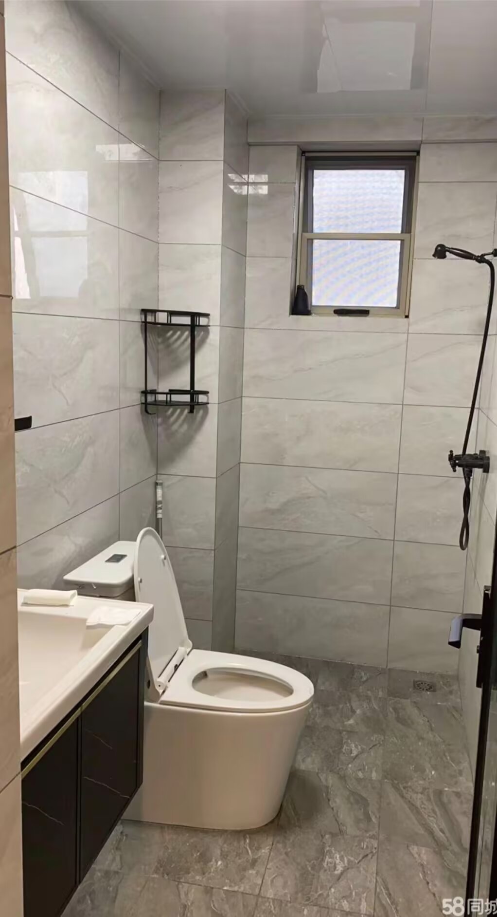 驰天钰园 3室2厅1卫 3400.0元/月 驰天钰园 3室2厅1卫 3400.0元/月室内图