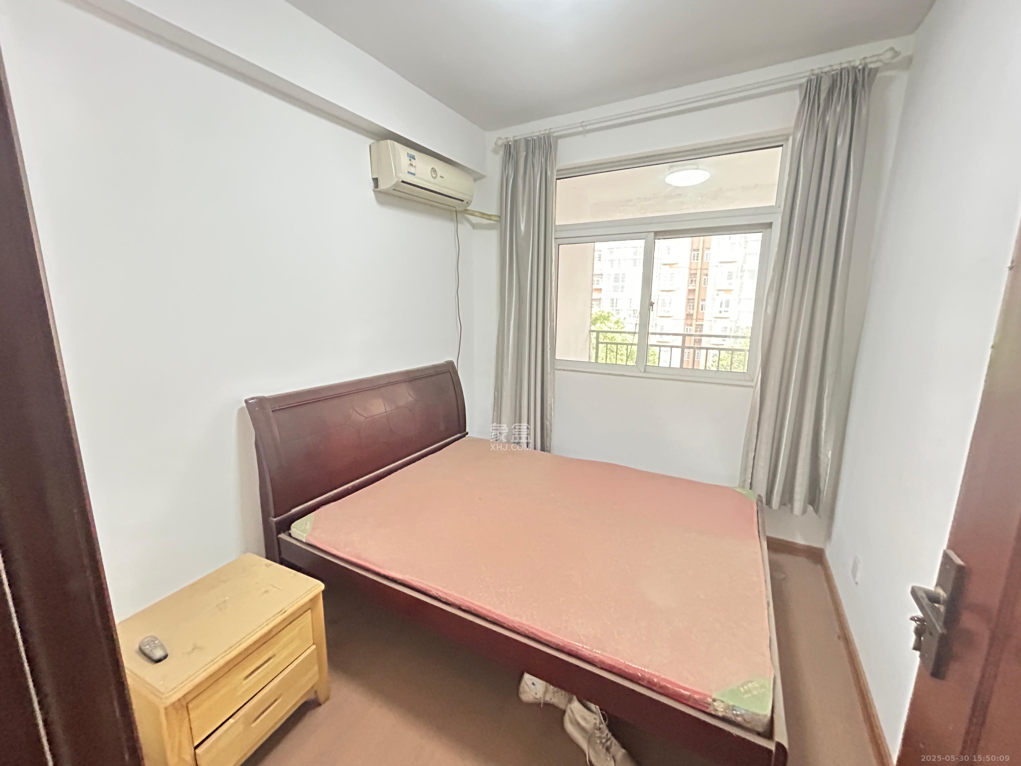 凯富漫城 4室2厅2卫 1600.0元/月 凯富漫城 4室2厅2卫 1600.0元/月室内图