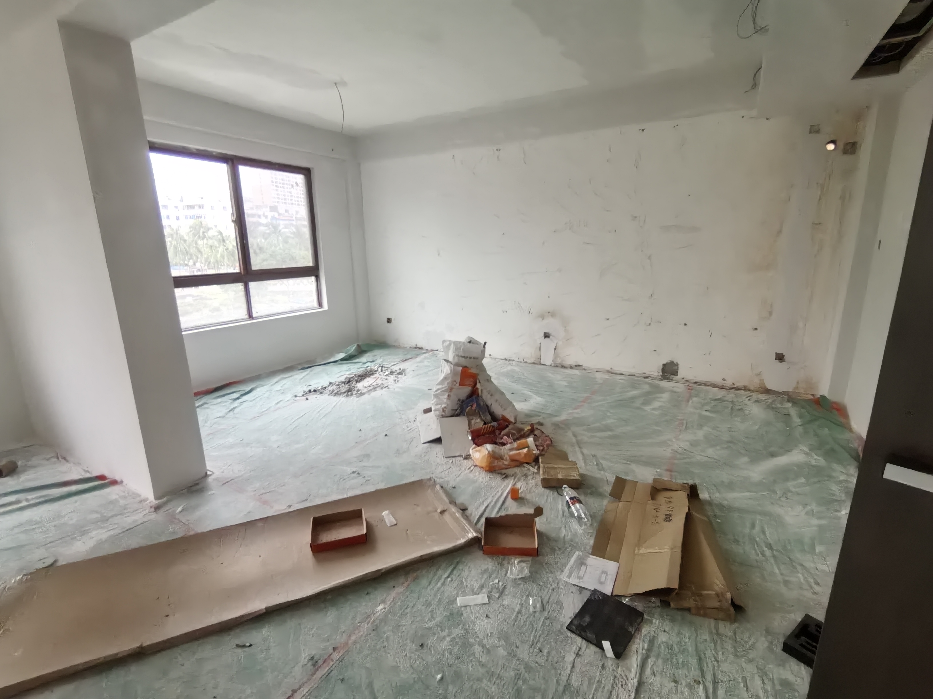 八和园小区 8室3厅2卫 12000.0元/月 八和园小区 8室3厅2卫 12000.0元/月室内图