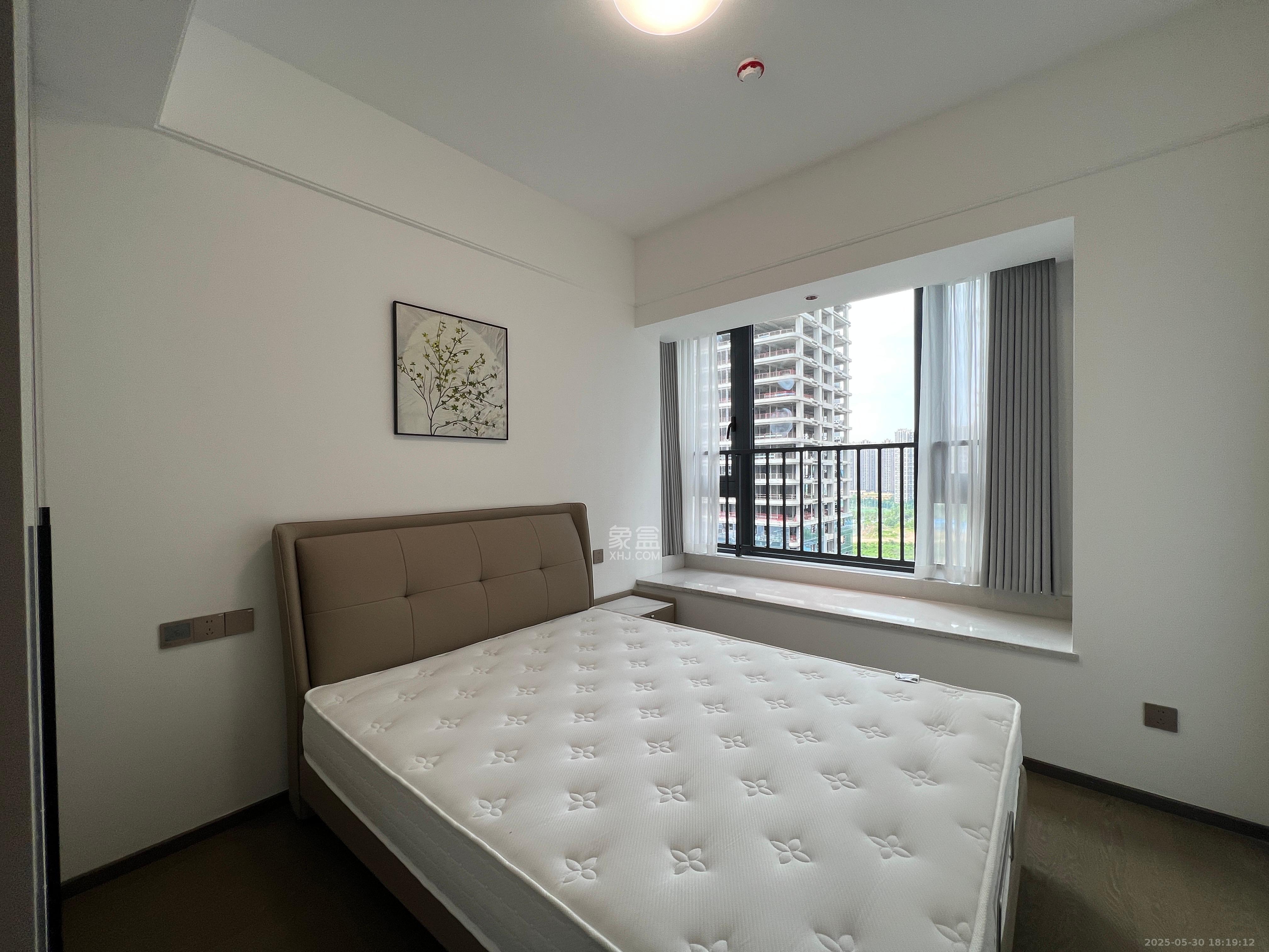 绿城招商桂语雲峯 4室2厅2卫 8000.0元/月 绿城招商桂语雲峯 4室2厅2卫 8000.0元/月室内图