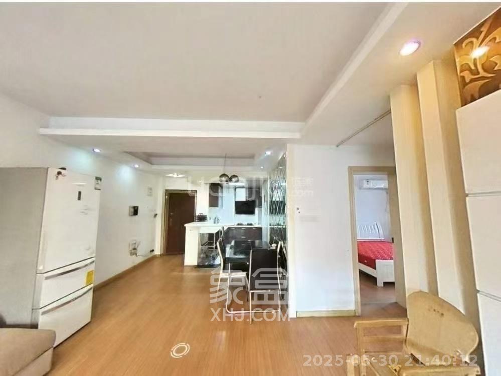 标志浪漫满屋(枫景公寓)  2室2厅1卫    1700.0元/月 标志浪漫满屋(枫景公寓)  2室2厅1卫    1700.0元/月室内图