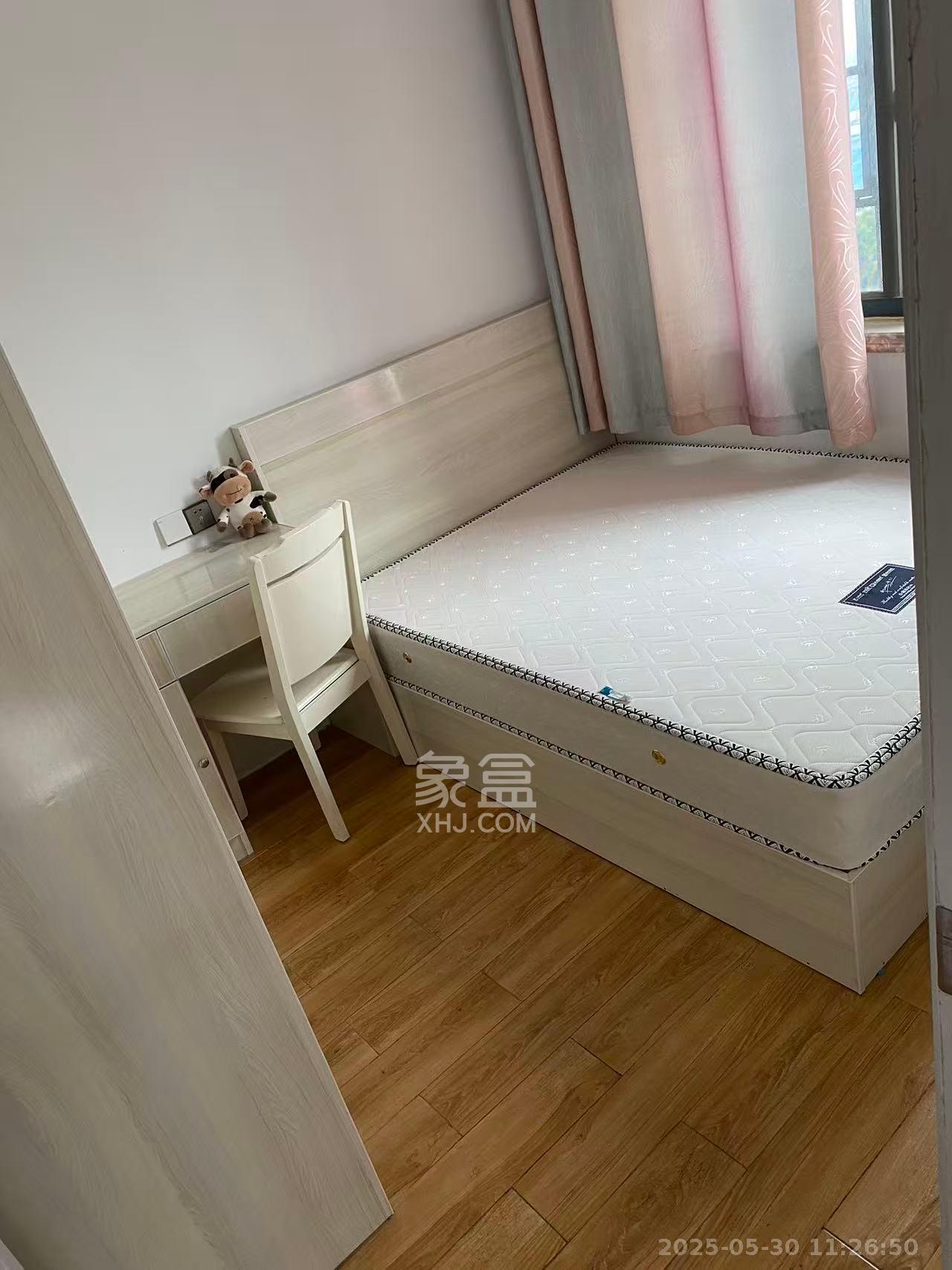 湘楚华庭 2室2厅1卫 2000.0元/月 湘楚华庭 2室2厅1卫 2000.0元/月室内图