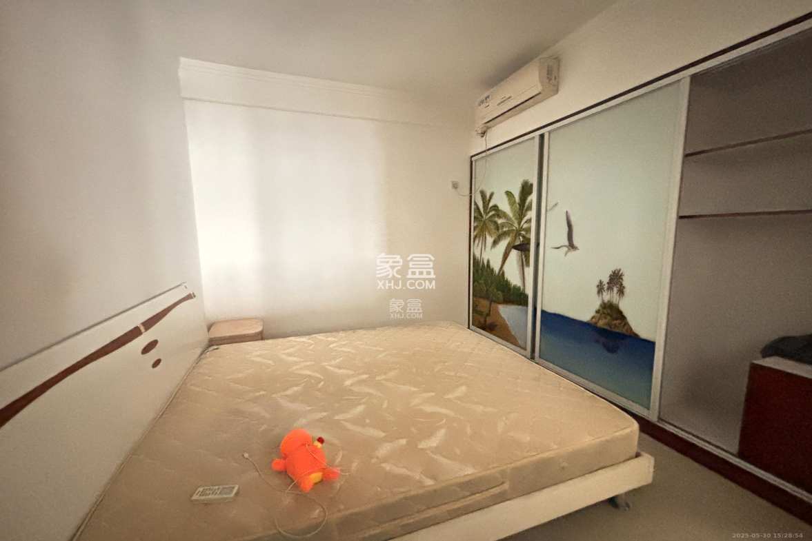 思进大厦  4室2厅2卫    2300.0元/月 思进大厦  4室2厅2卫    2300.0元/月室内图