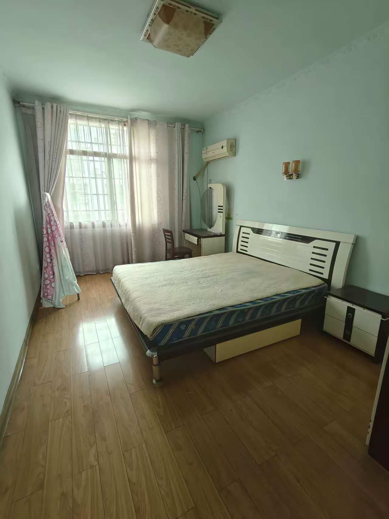 万利建材市场(万利大市场) 3室2厅2卫 1100.0元/月 万利建材市场(万利大市场) 3室2厅2卫 1100.0元/月室内图