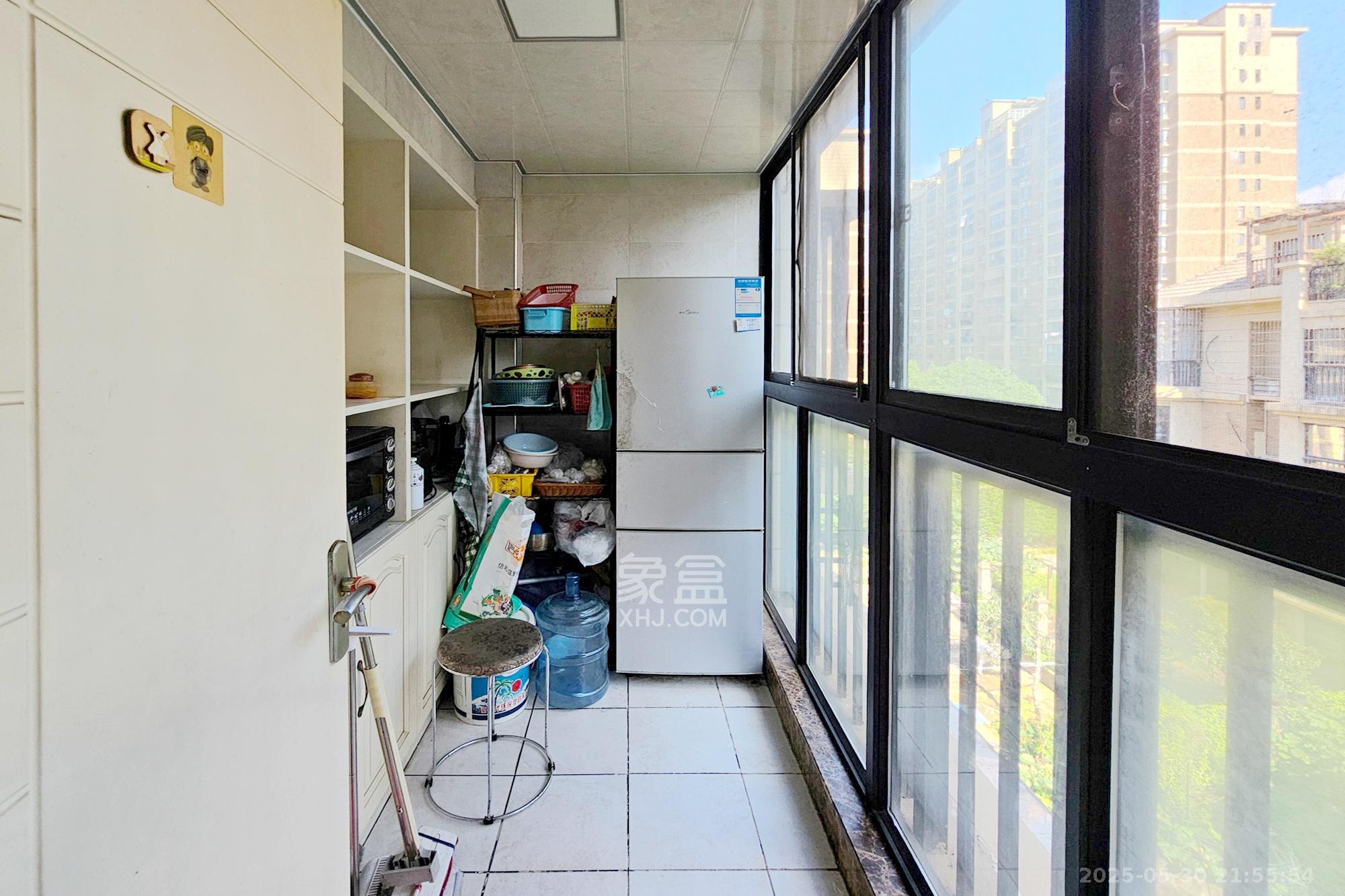 三江花中城 5室2厅2卫 126.8万 三江花中城 5室2厅2卫 126.8万阳台