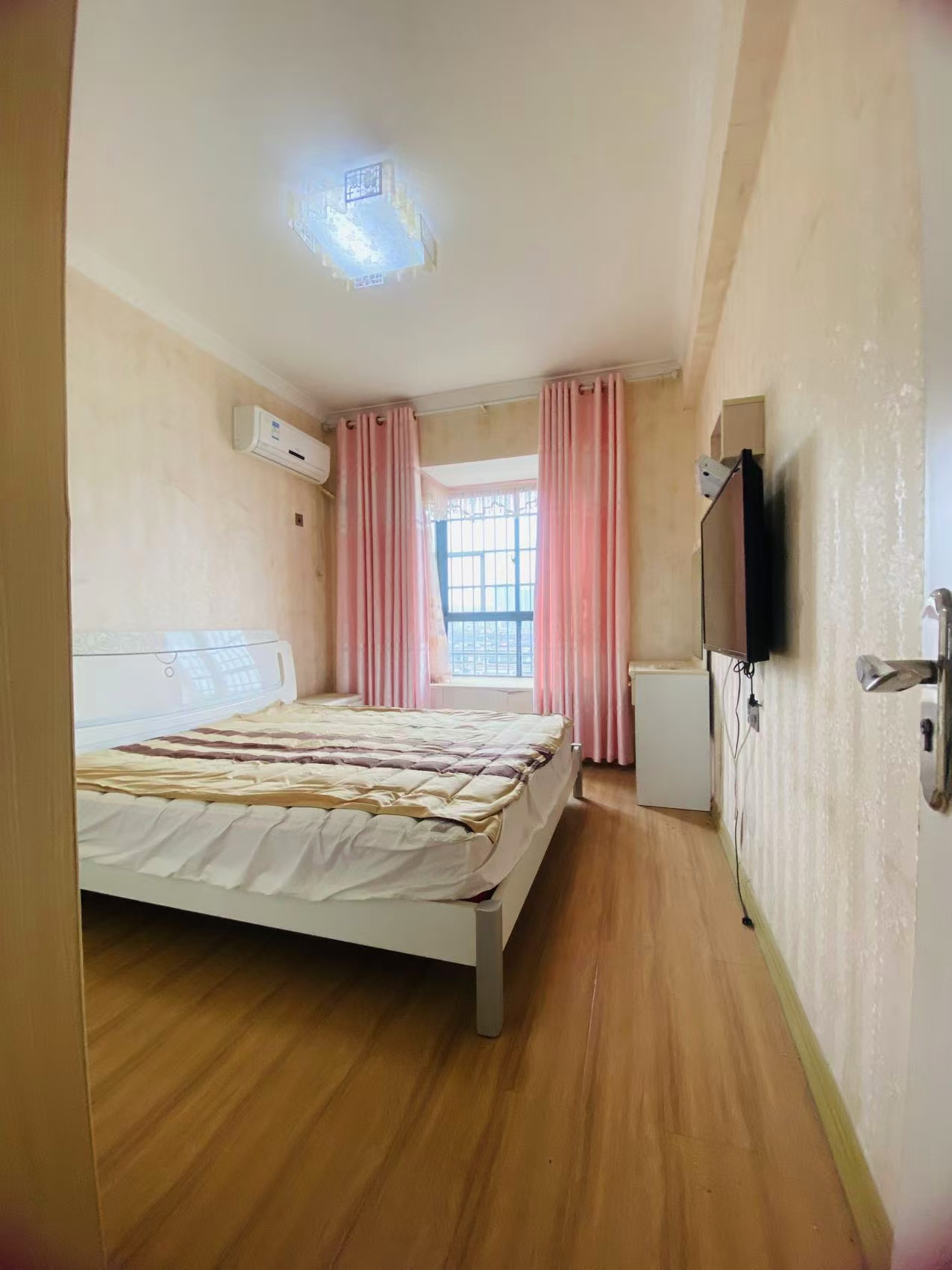 锦绣佳苑 3室2厅2卫 1800.0元/月 锦绣佳苑 3室2厅2卫 1800.0元/月室内图