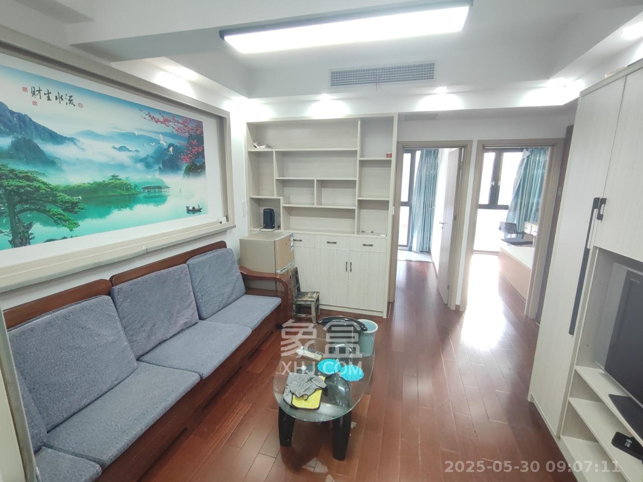 汀湘十里  2室1厅1卫    1600.0元/月 汀湘十里  2室1厅1卫    1600.0元/月室内图