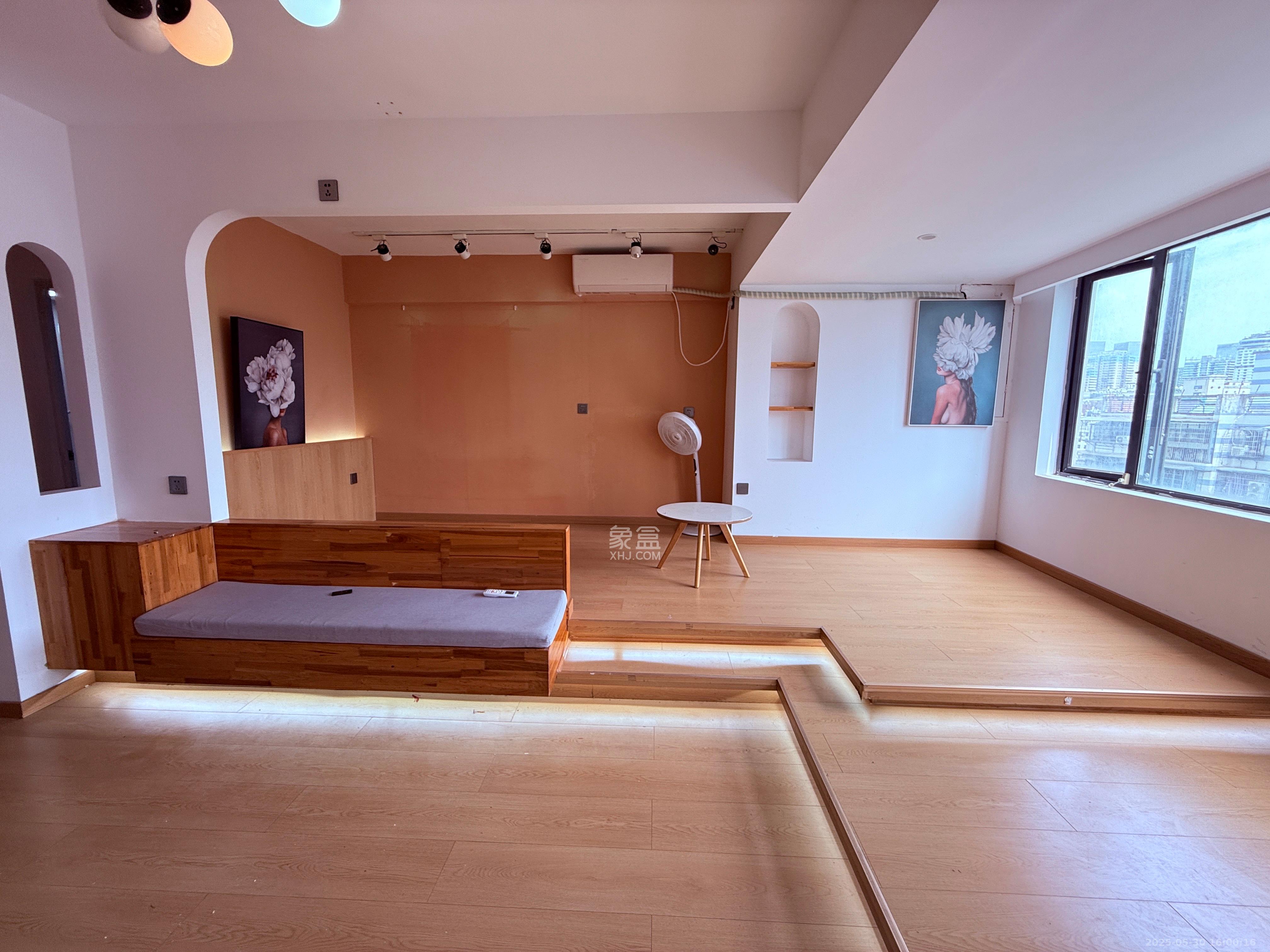 印象天心  1室1厅1卫    2000.0元/月室内图