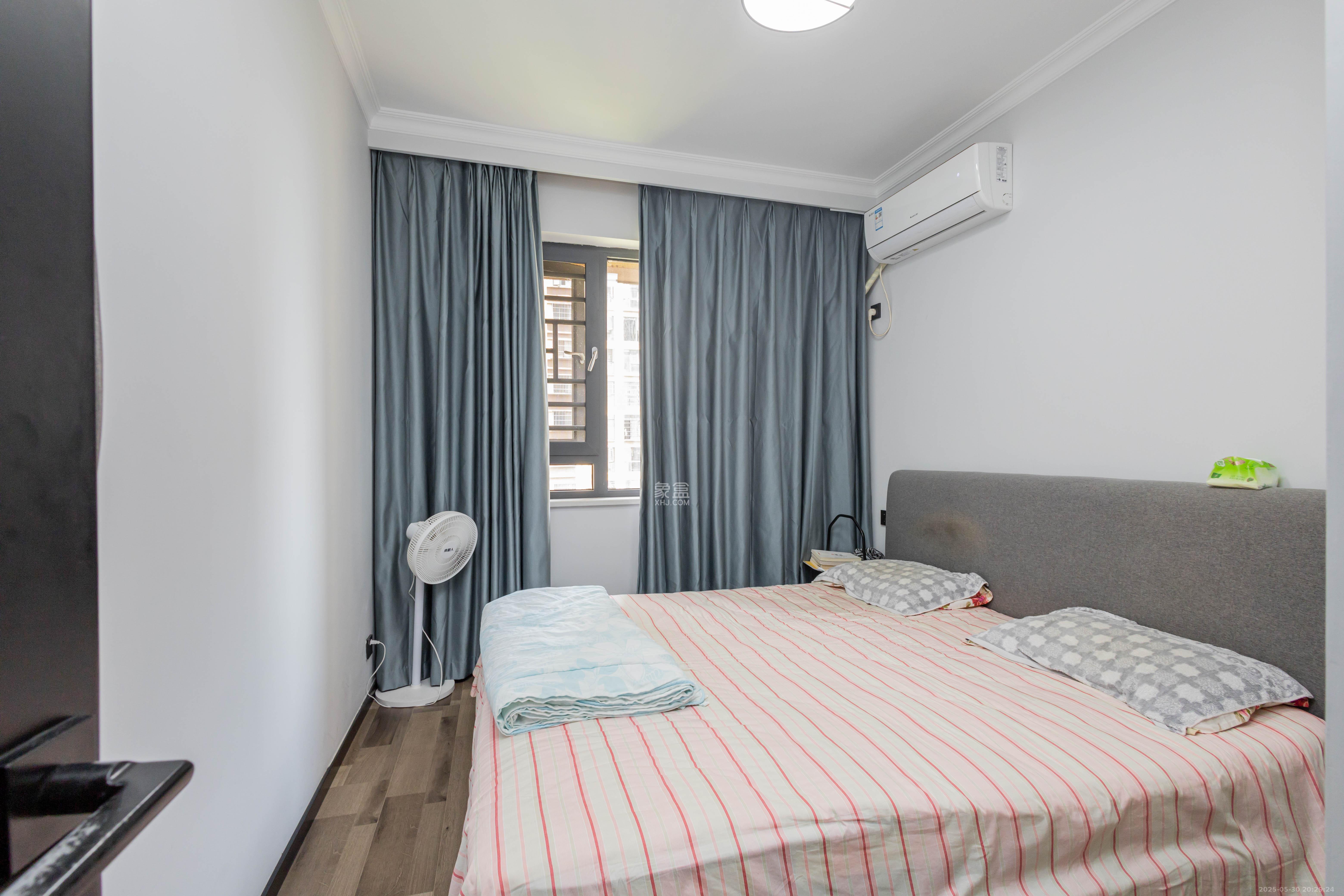 东方美地 4室2厅2卫 121.8万 东方美地 4室2厅2卫 121.8万卧室