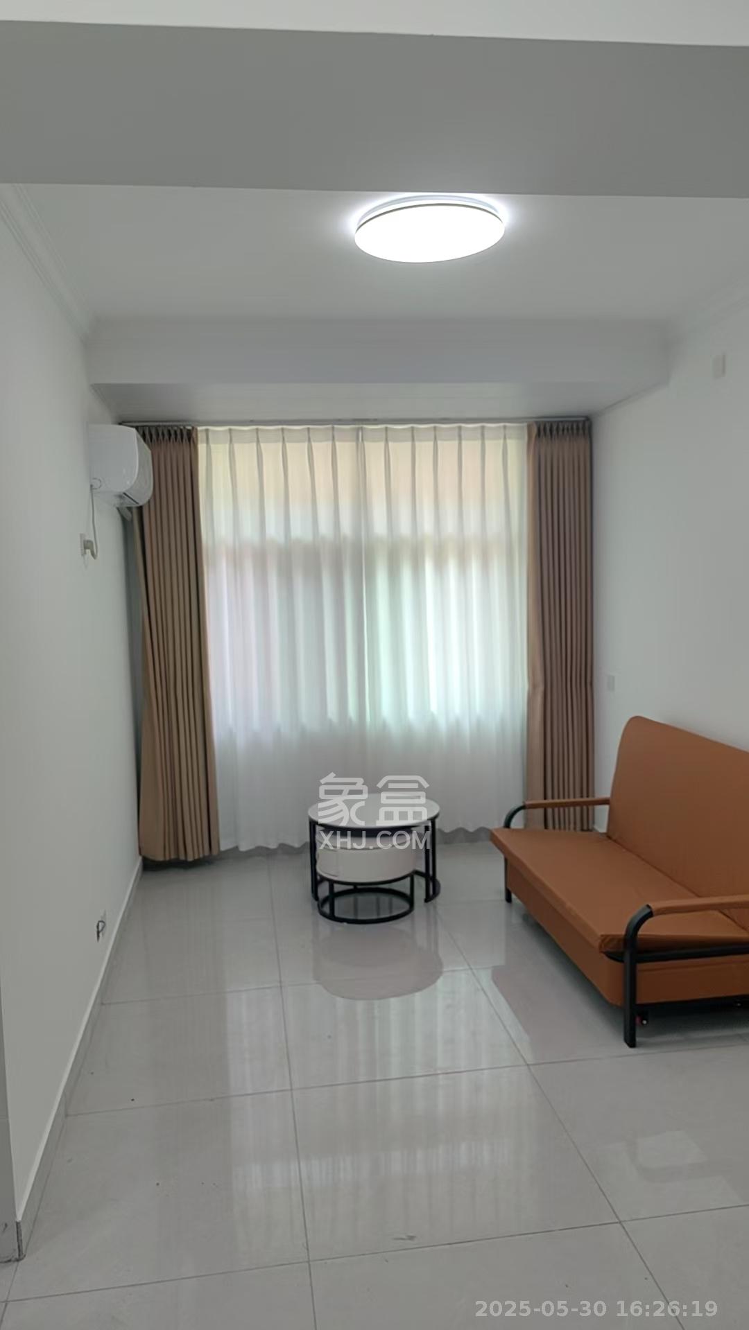 泉塘小区 1室1厅1卫 800.0元/月 泉塘小区 1室1厅1卫 800.0元/月室内图