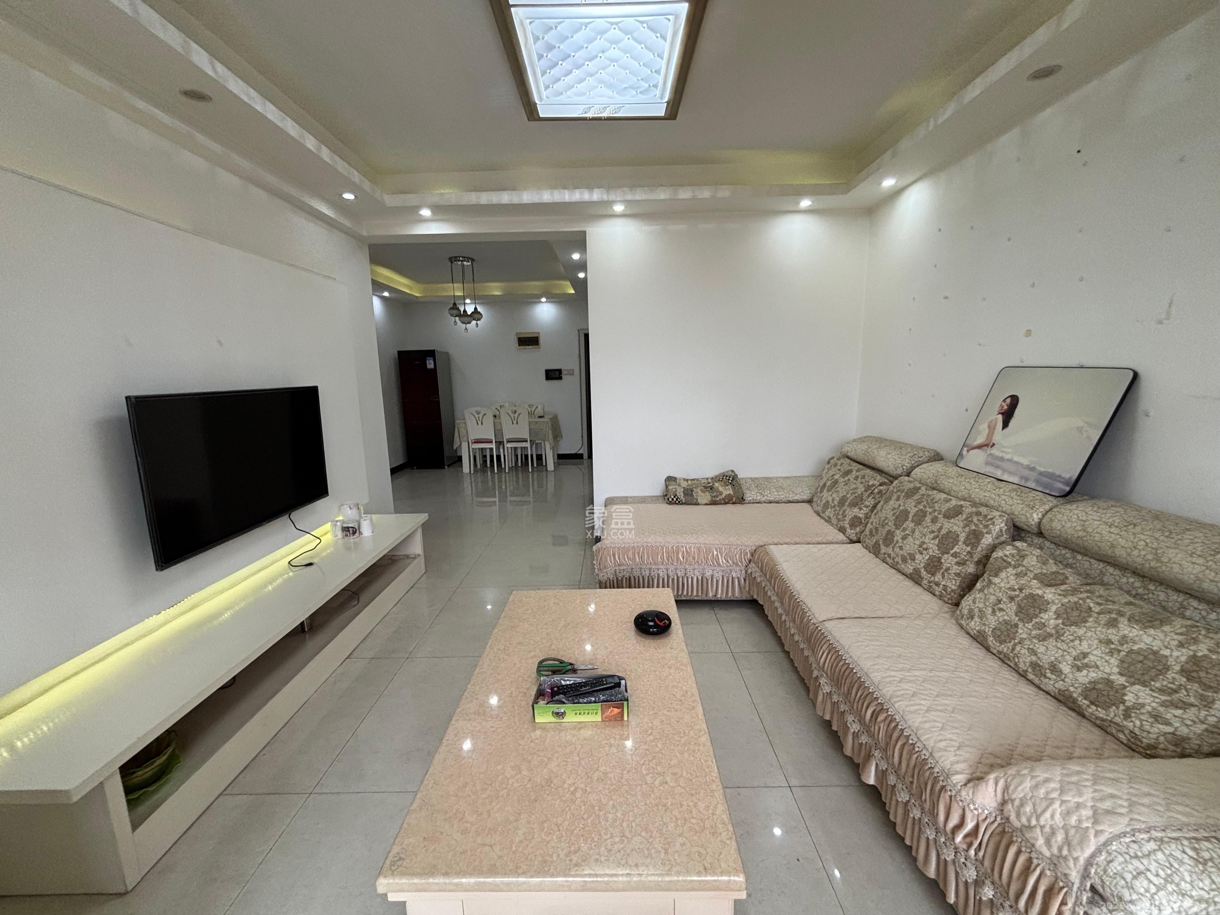 七里香榭  1室1厅1卫   1800.00元/月室内图