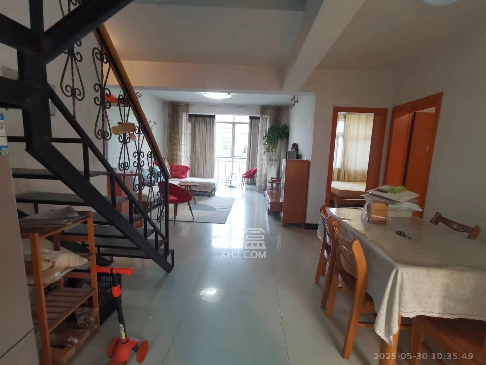 鄱阳小区 4室2厅2卫 2000.0元/月 鄱阳小区 4室2厅2卫 2000.0元/月室内图