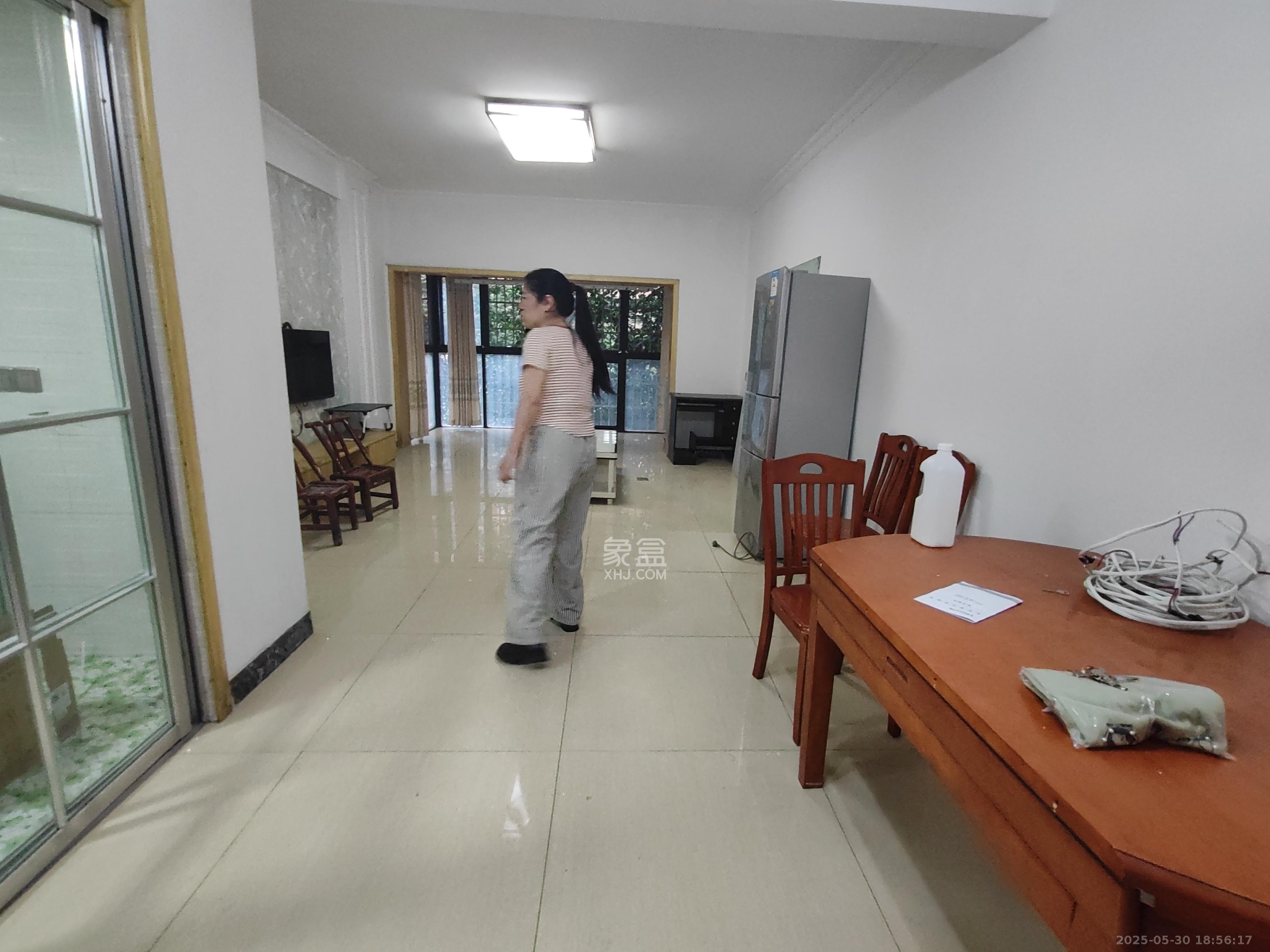 家和苑（原梅溪湖保障性住房一期）  3室2厅2卫   2200.00元/月室内图1