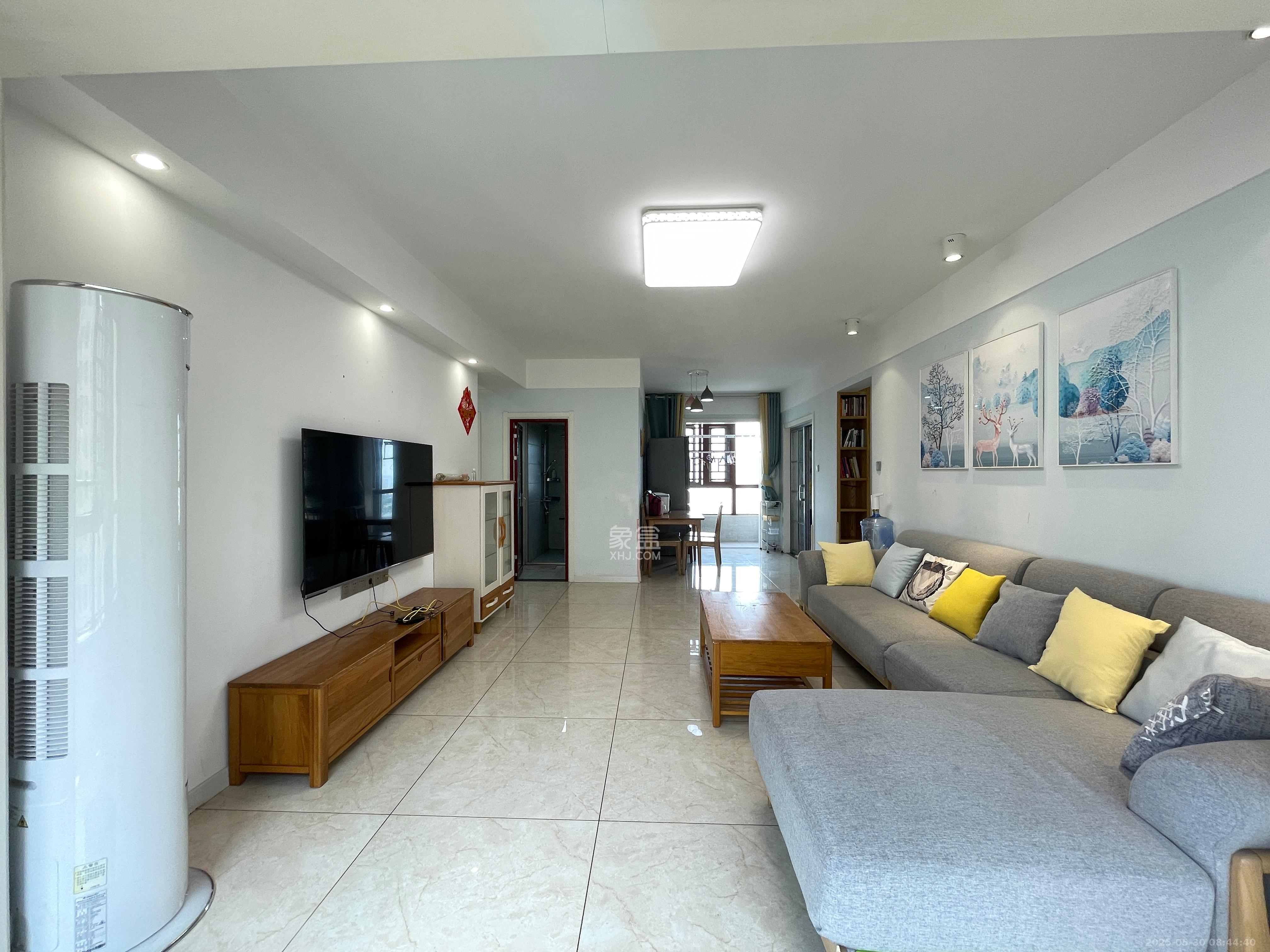 钱隆世家  4室2厅2卫    3200.0元/月 钱隆世家  4室2厅2卫    3200.0元/月室内图