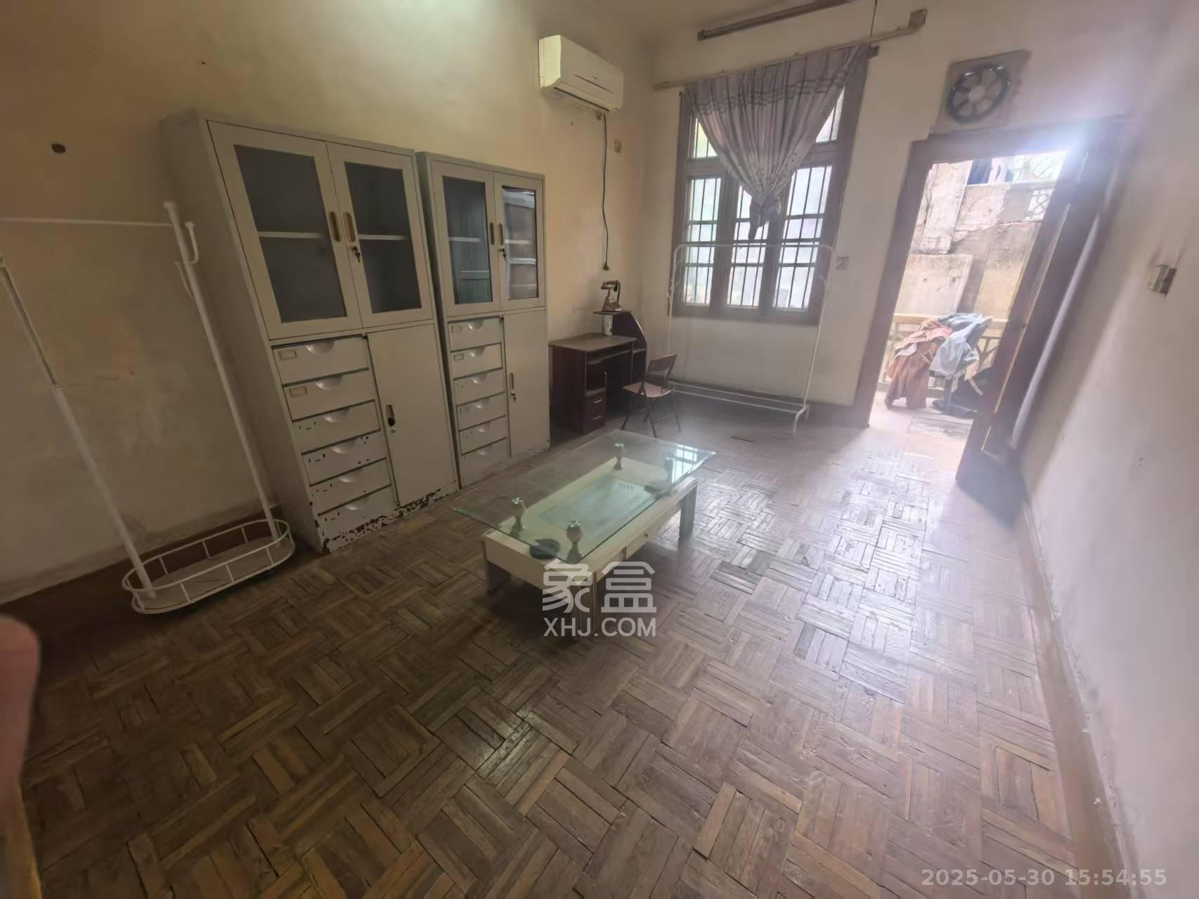 湘图大厦 1室1厅1卫 700.0元/月 湘图大厦 1室1厅1卫 700.0元/月室内图