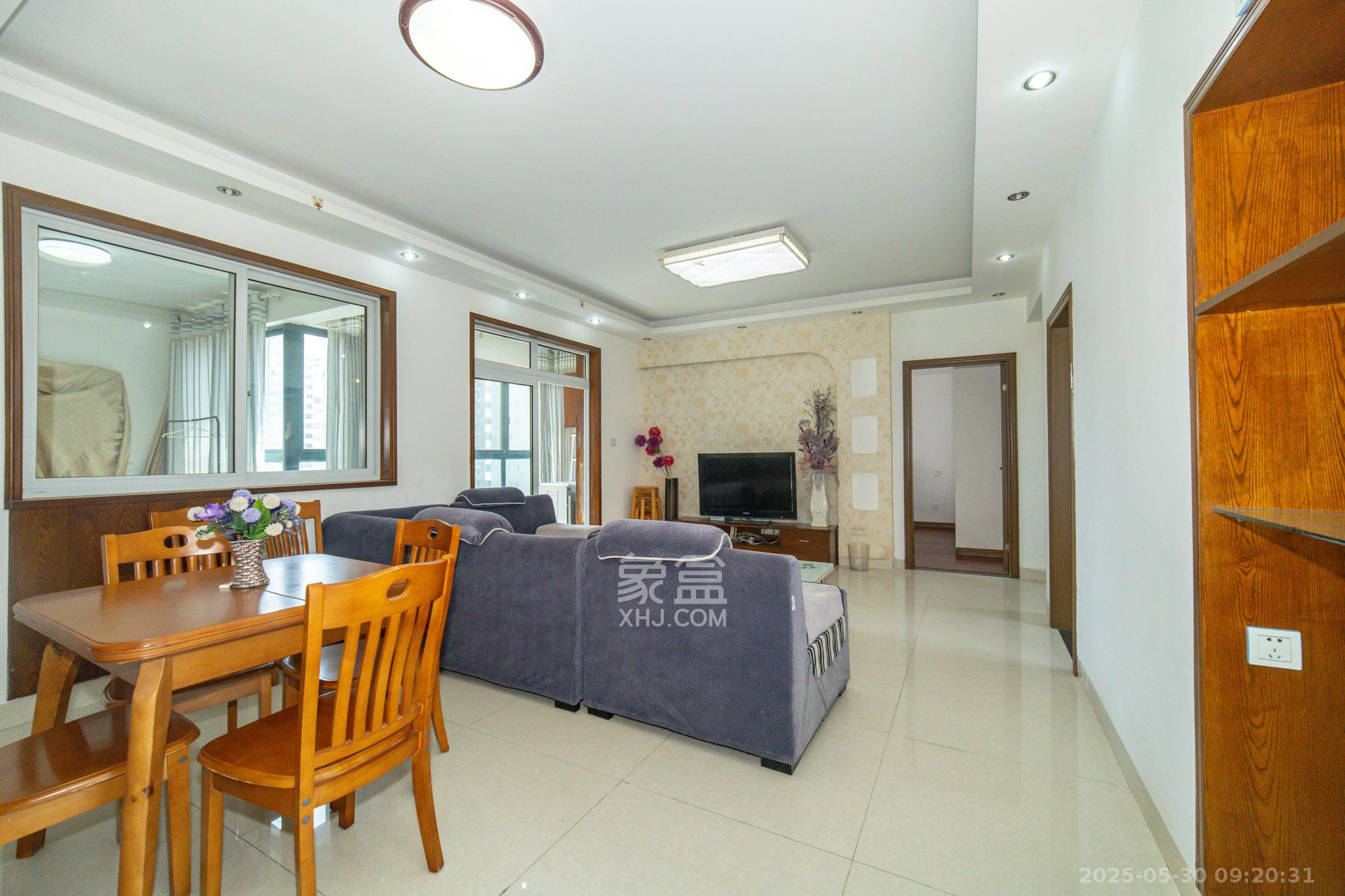 筑梦佳园 4室2厅1卫 63.8万 筑梦佳园 4室2厅1卫 63.8万客厅